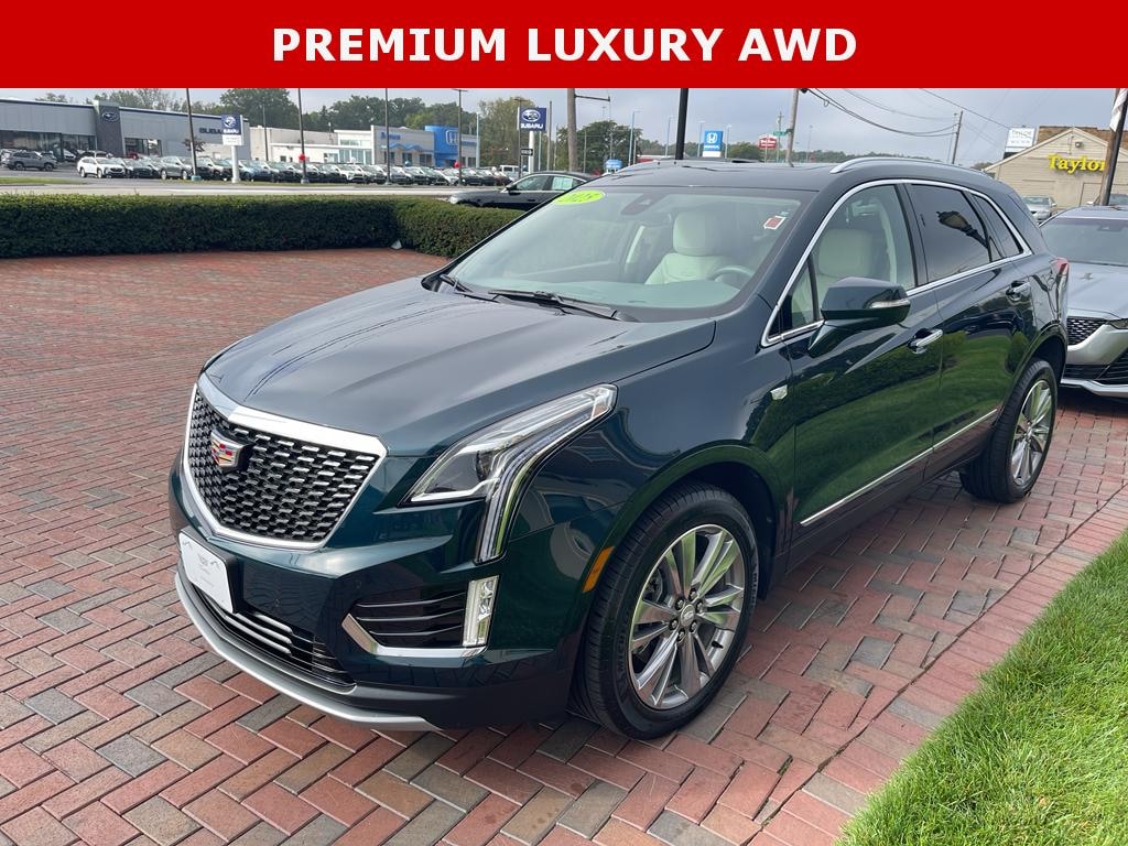 Used 2025 CADILLAC XT5 Premium Luxury SUV