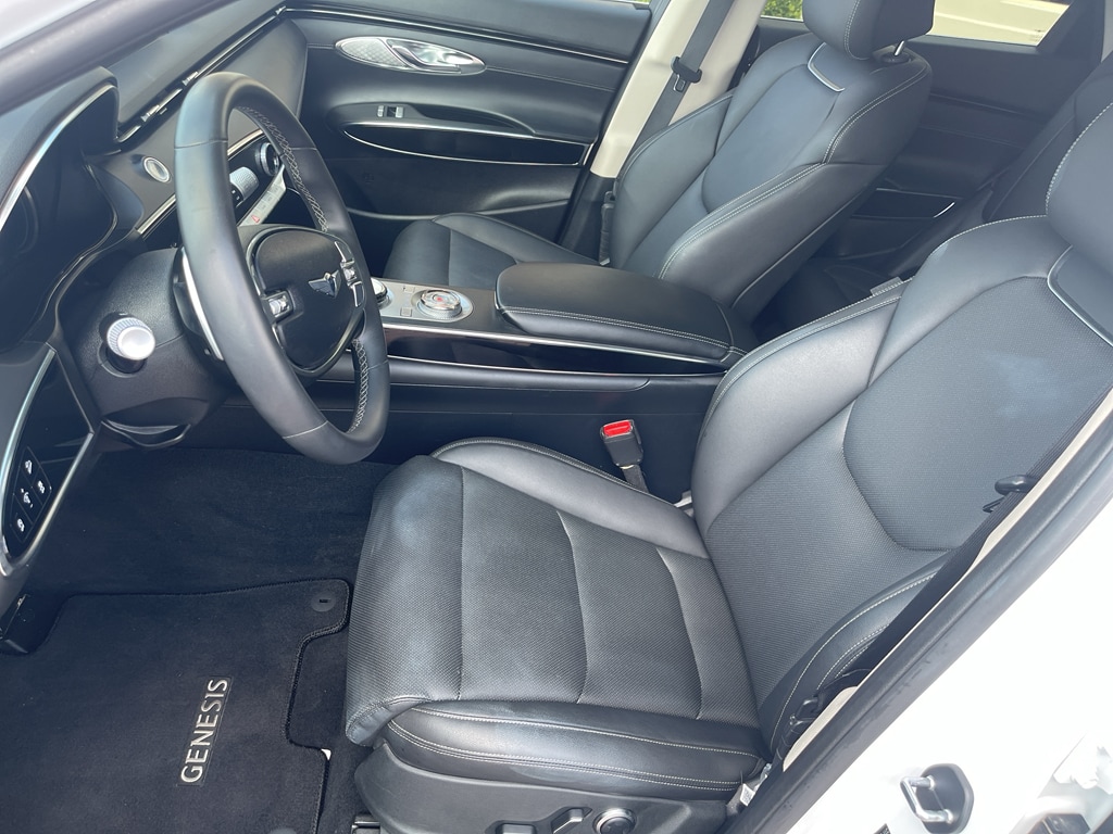 2025 GENESIS GV70 Standard - Photo 15