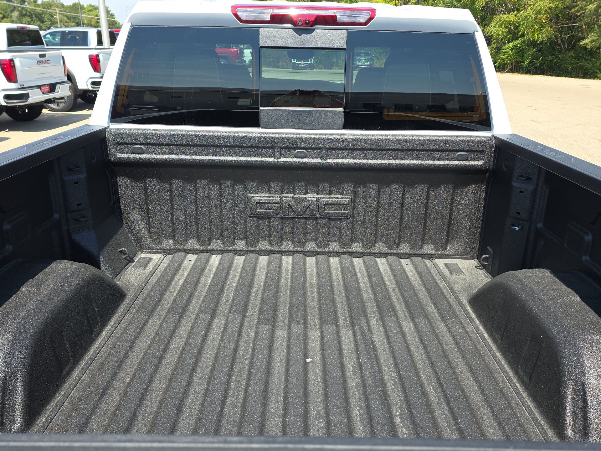 2026 GMC Sierra 1500 Denali - Photo 8