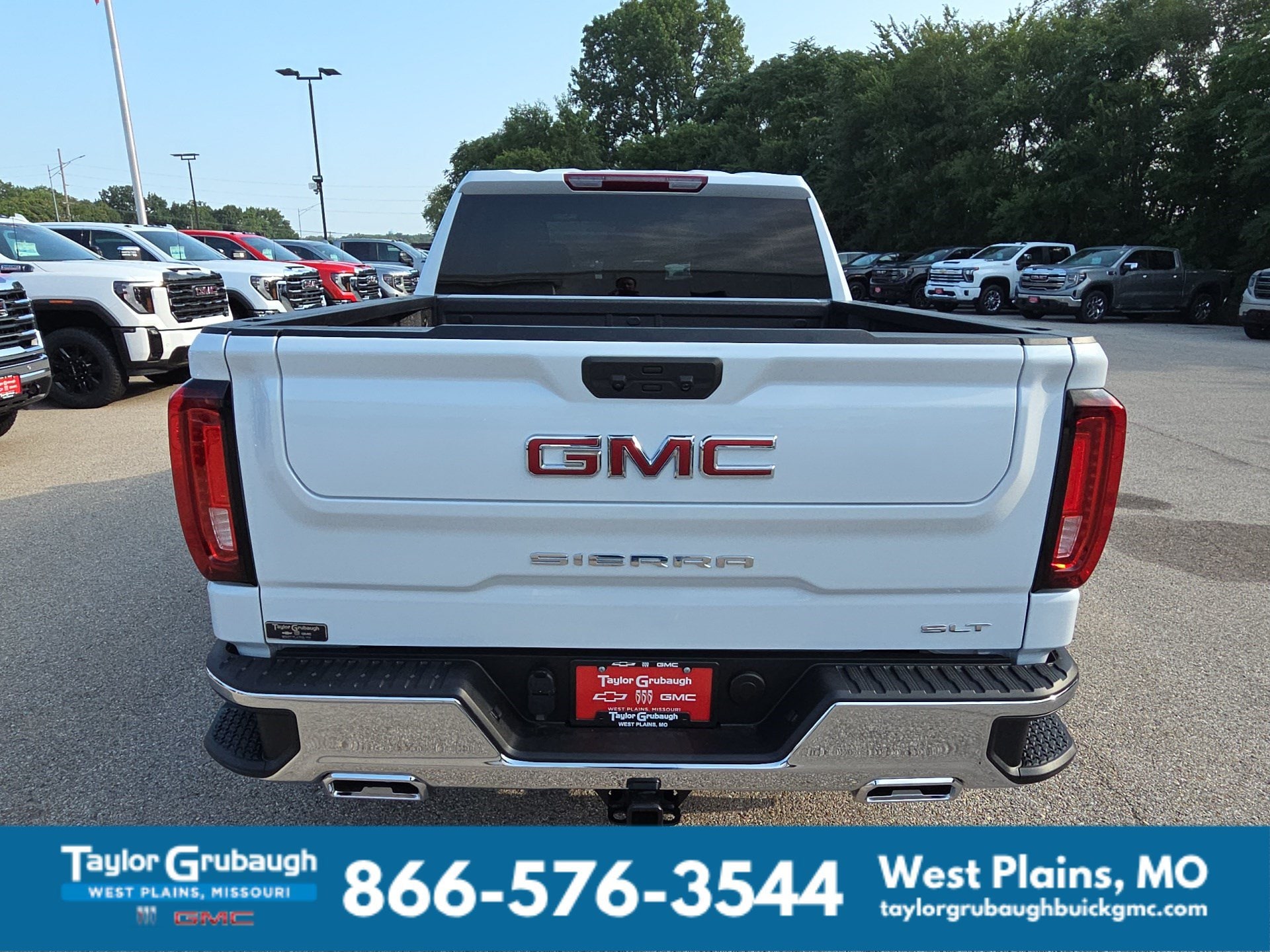 2026 GMC Sierra 1500 SLT - Photo 7