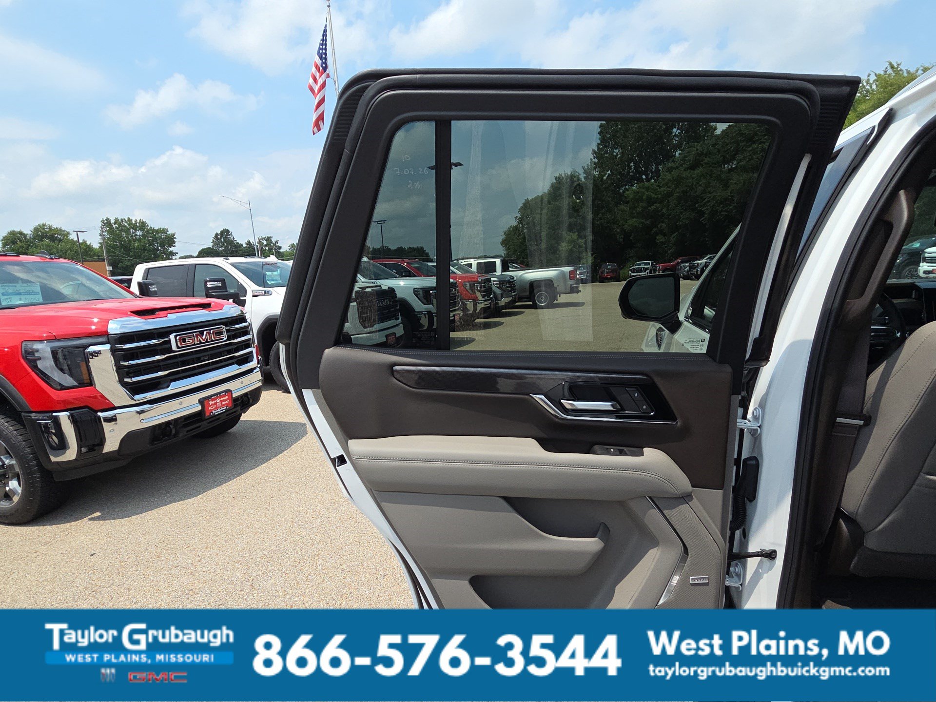 2026 GMC Yukon Elevation - Photo 25