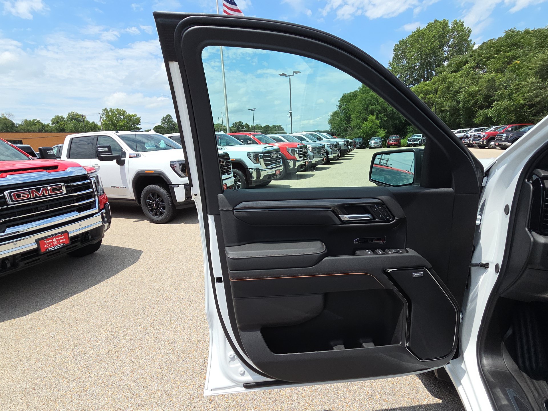 2026 GMC Sierra 1500 AT4 - Photo 14