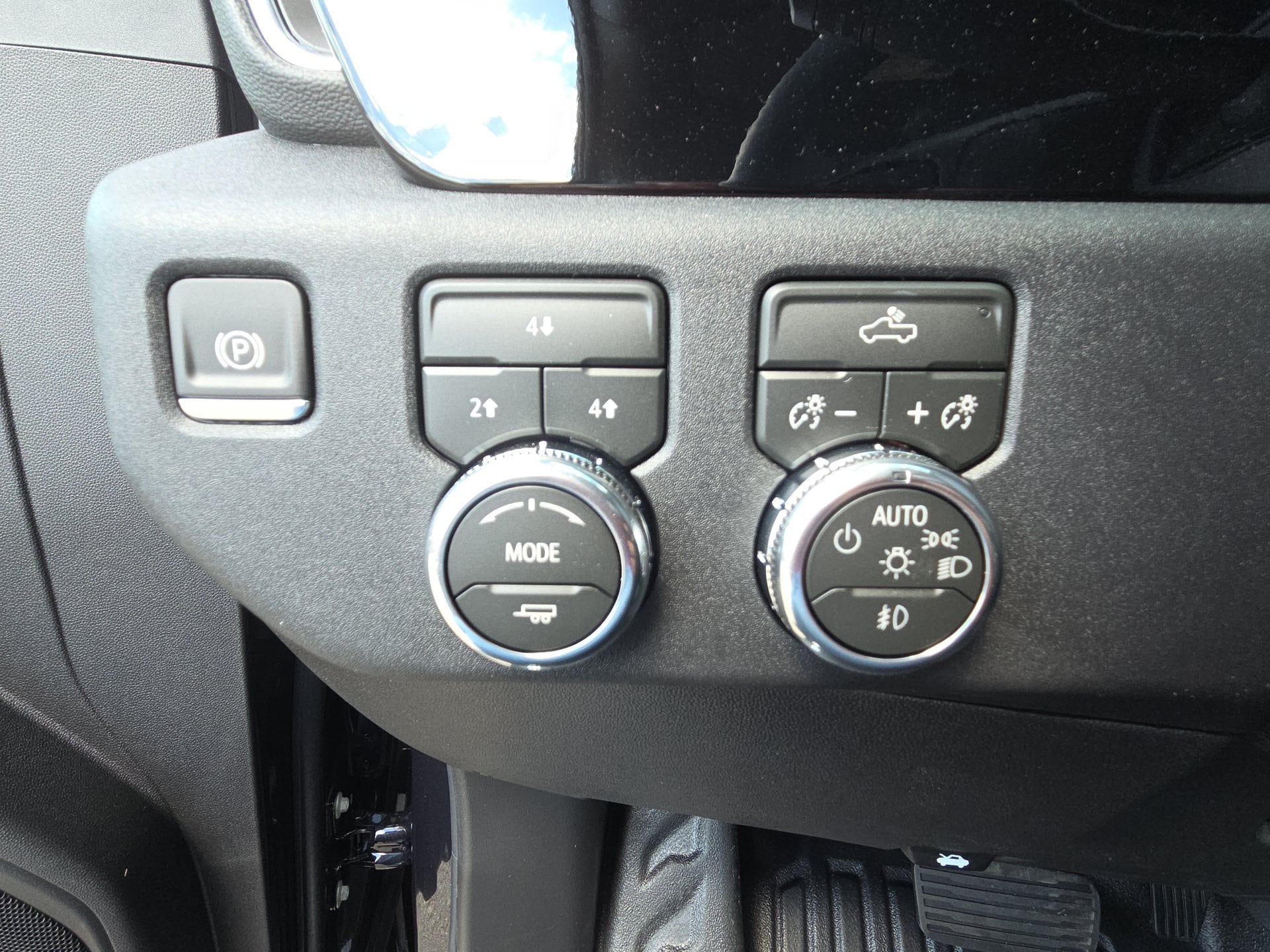 2026 GMC Sierra 3500 Chassis Cab SLE - Photo 20