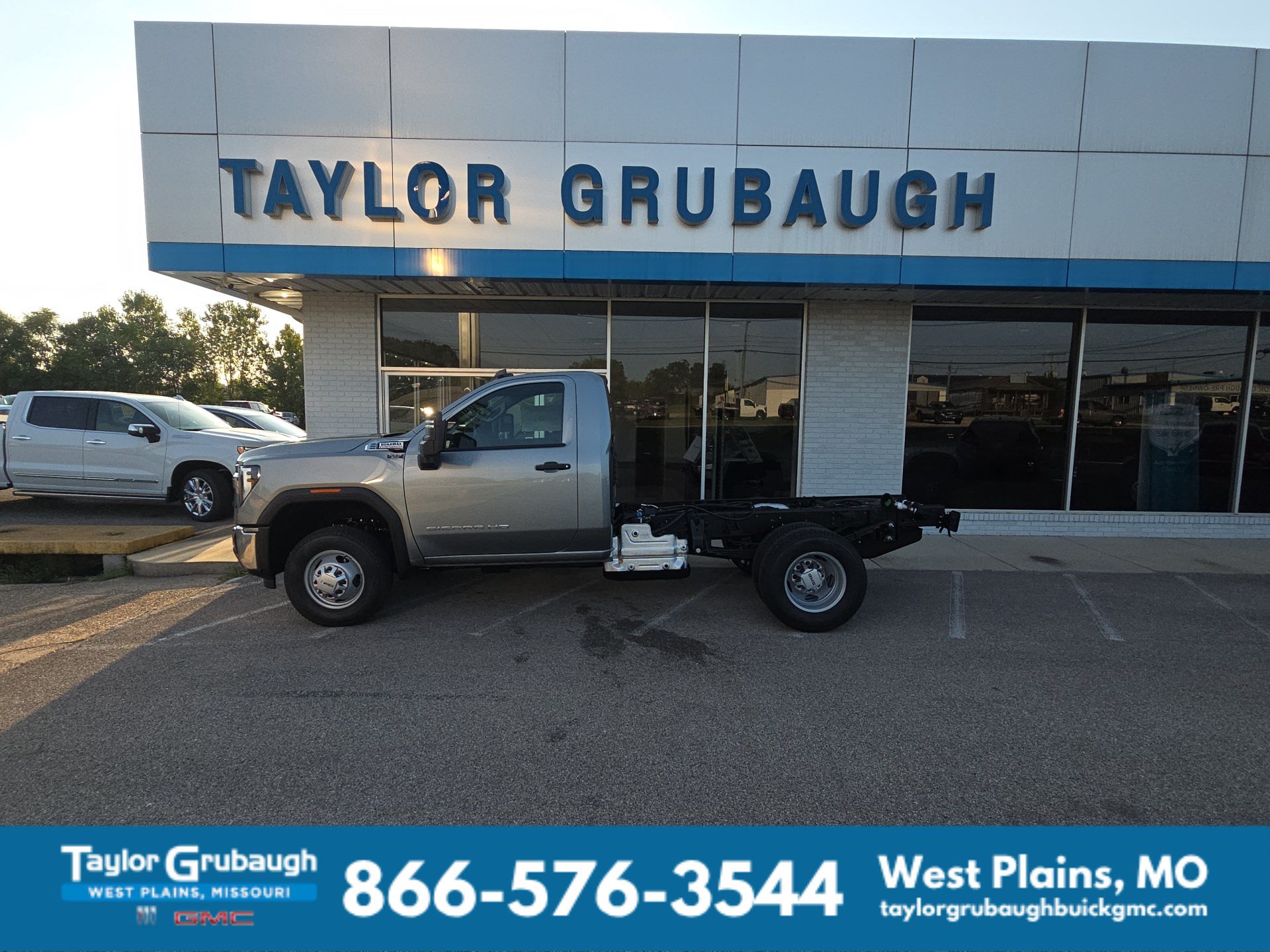 Sterling Metallic 2026 GMC Sierra 3500HD Chassis Pickup Truck Four-Wheel Drive Automatic