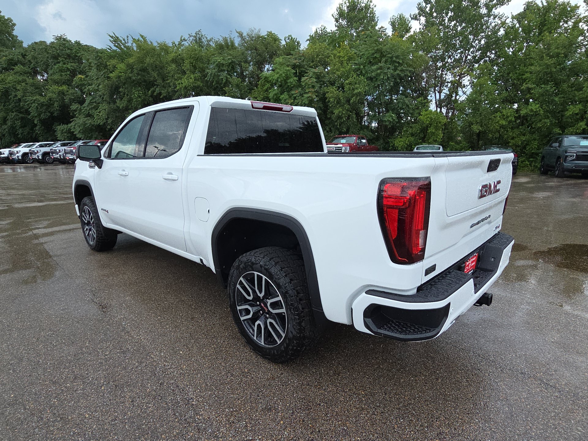 2026 GMC Sierra 1500 AT4 - Photo 6