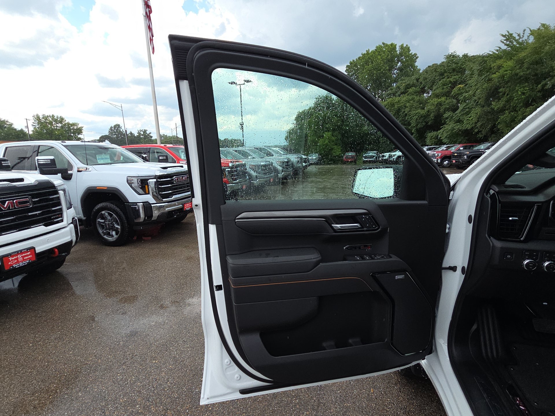2026 GMC Sierra 1500 AT4 - Photo 14