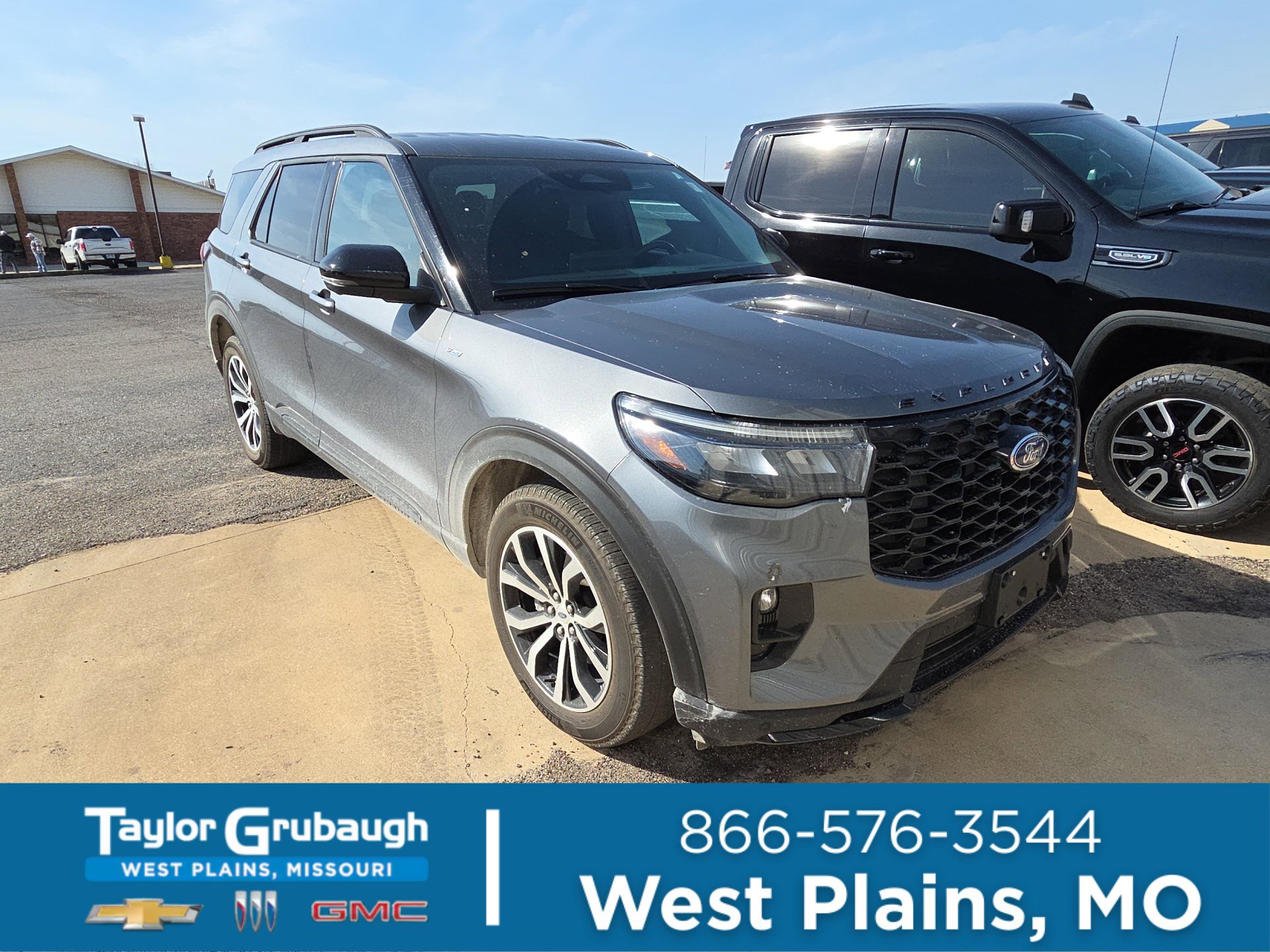 2025 Ford Explorer ST-Line AWD