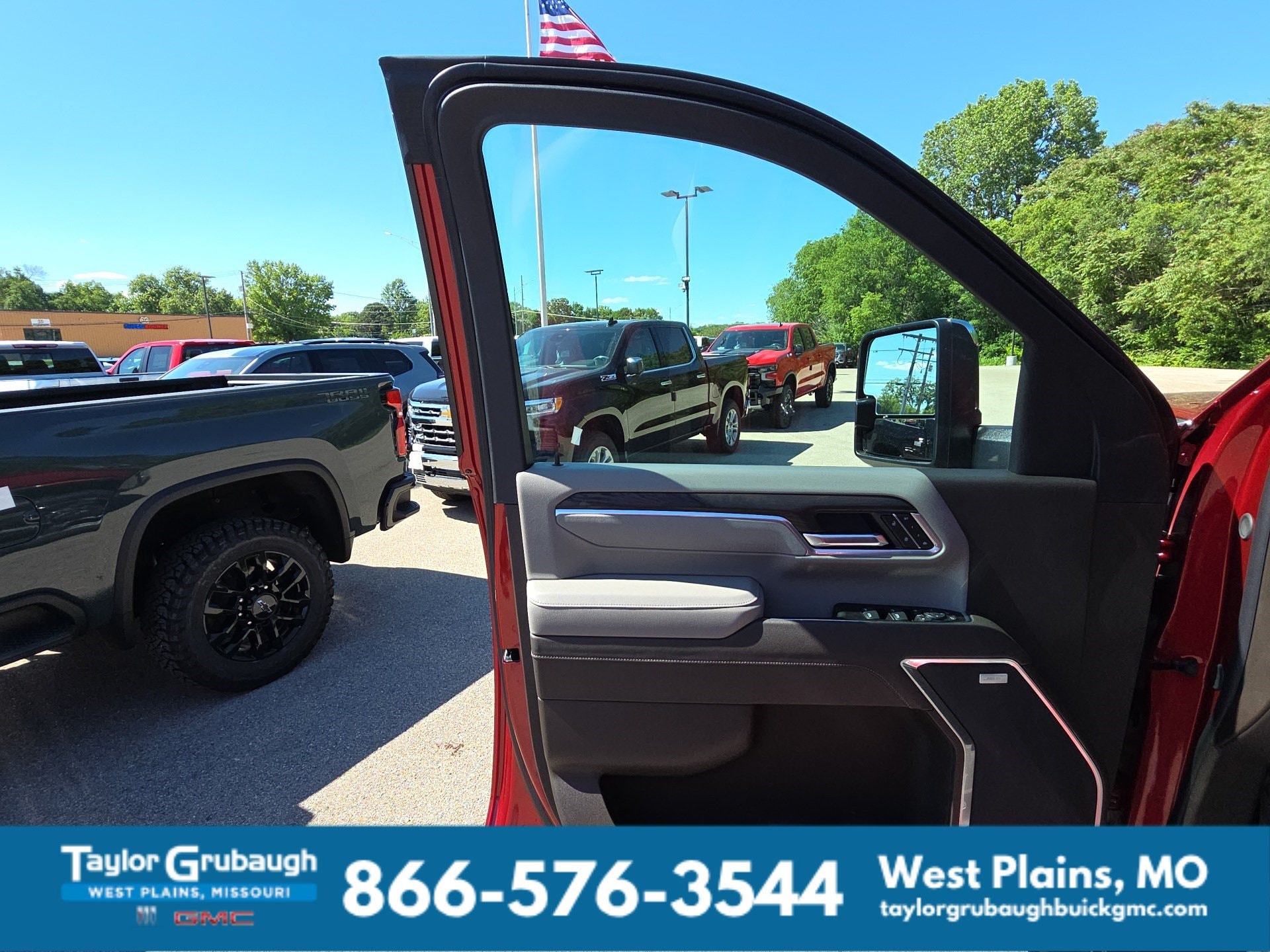 2026 GMC Sierra 3500HD SLT - Photo 14