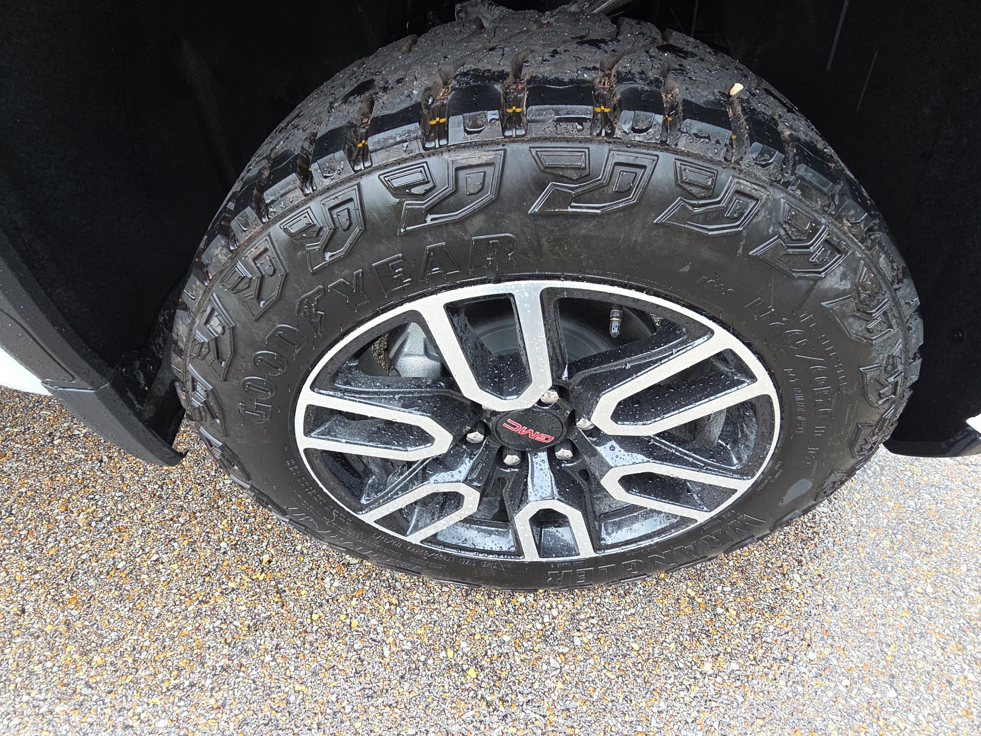 2026 GMC Sierra 1500 AT4 - Photo 12