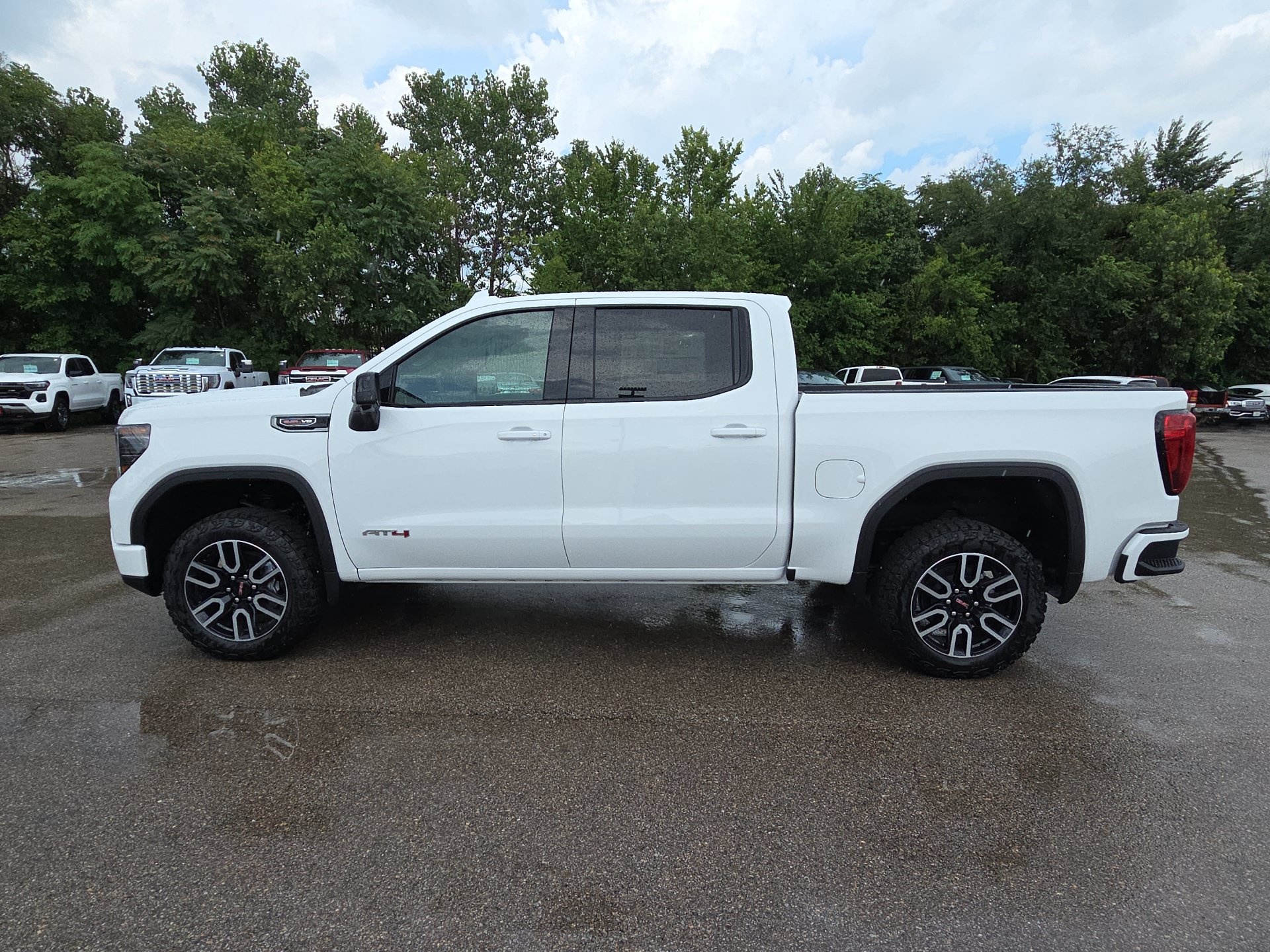 2026 GMC Sierra 1500 AT4 - Photo 5