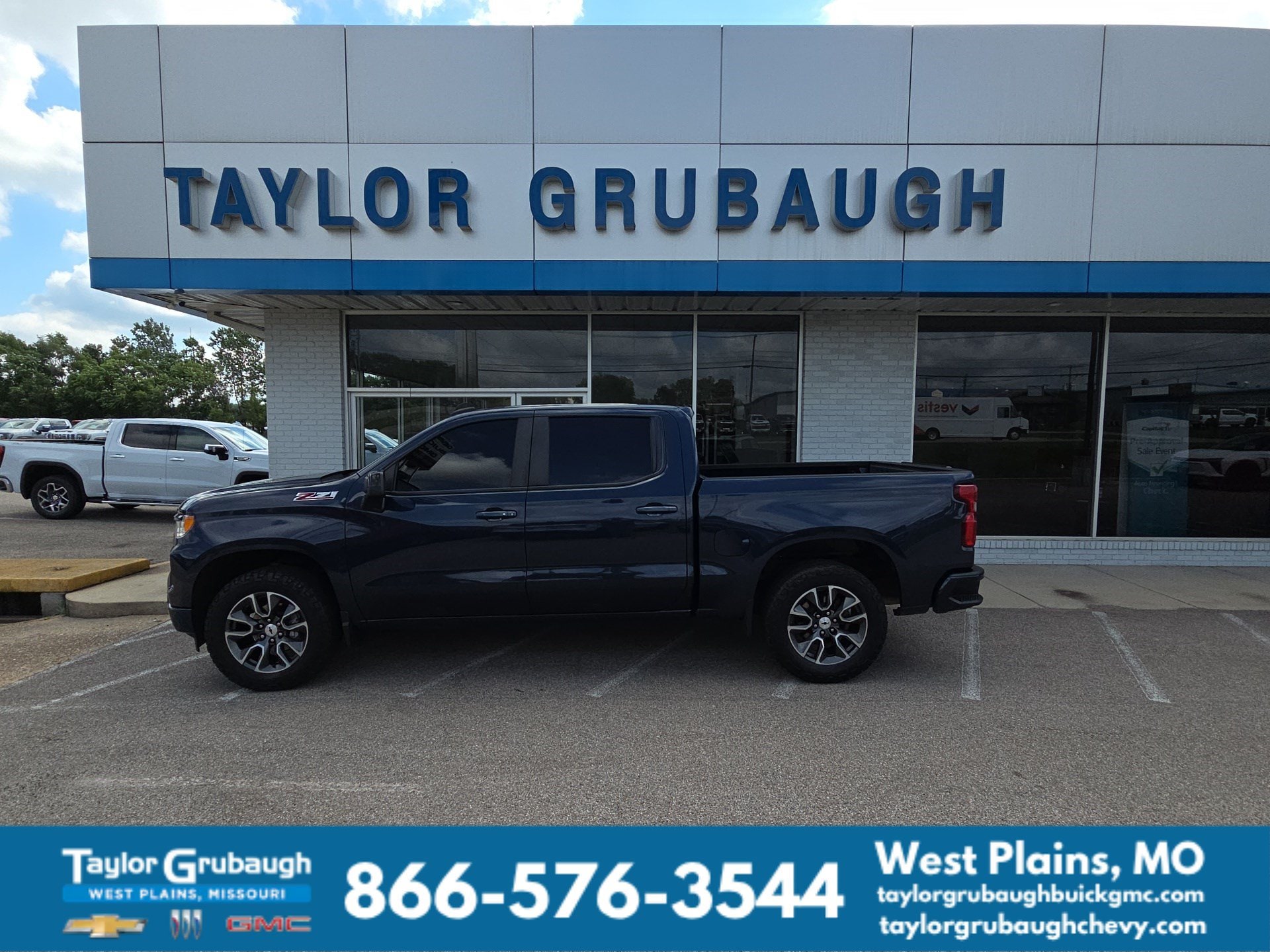 Northsky Blue Metallic 2022 Chevrolet Silverado 1500 Pickup Truck Four-Wheel Drive Automatic
