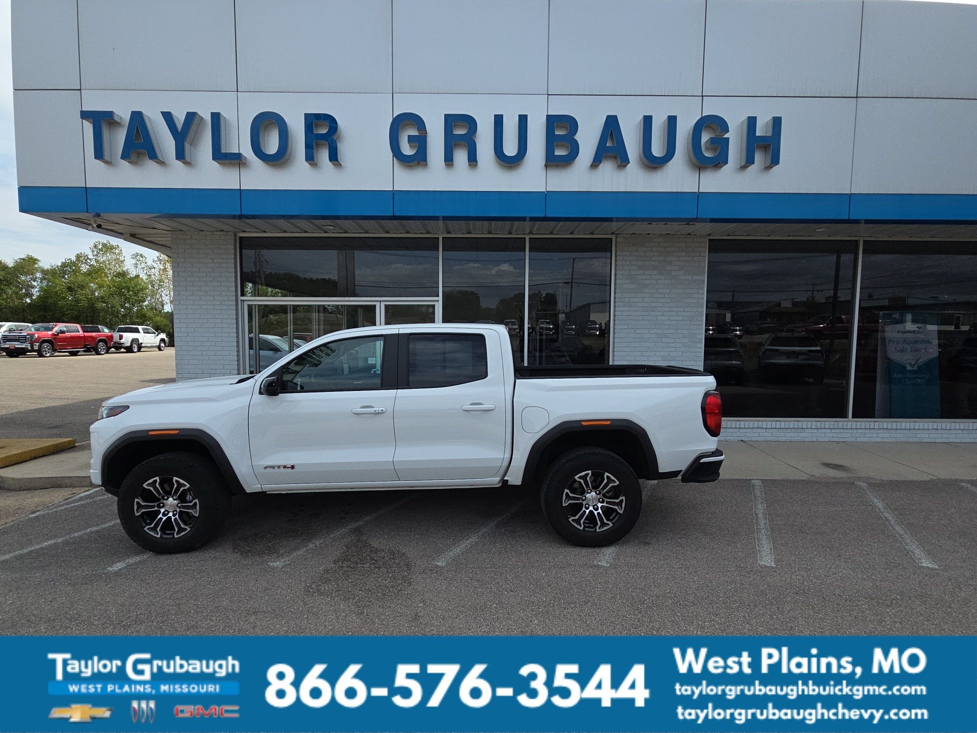 Summit White 2025 GMC Canyon Pickup Truck Four-Wheel Drive Automatic