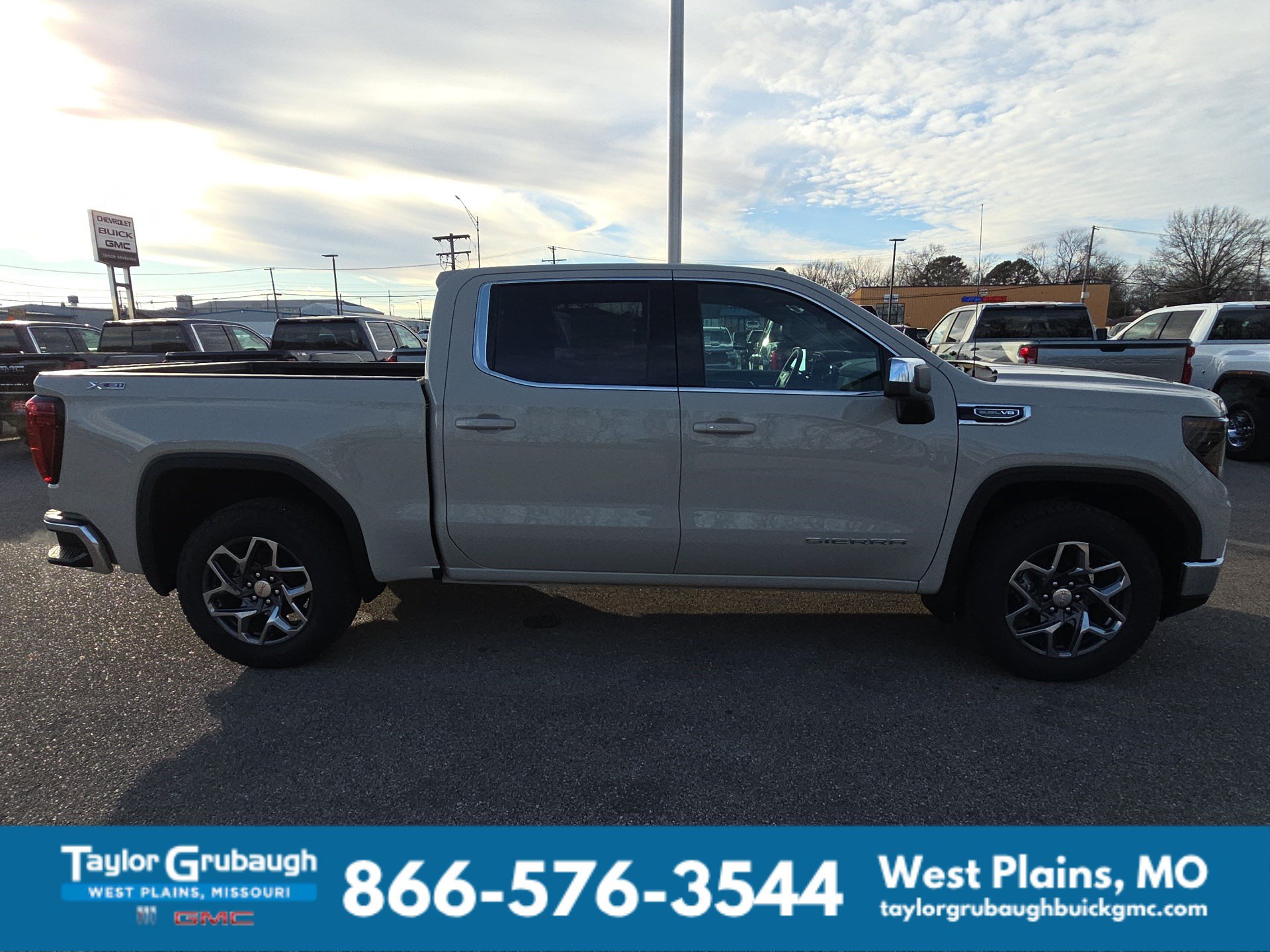 2026 GMC Sierra 1500 SLE - Photo 10