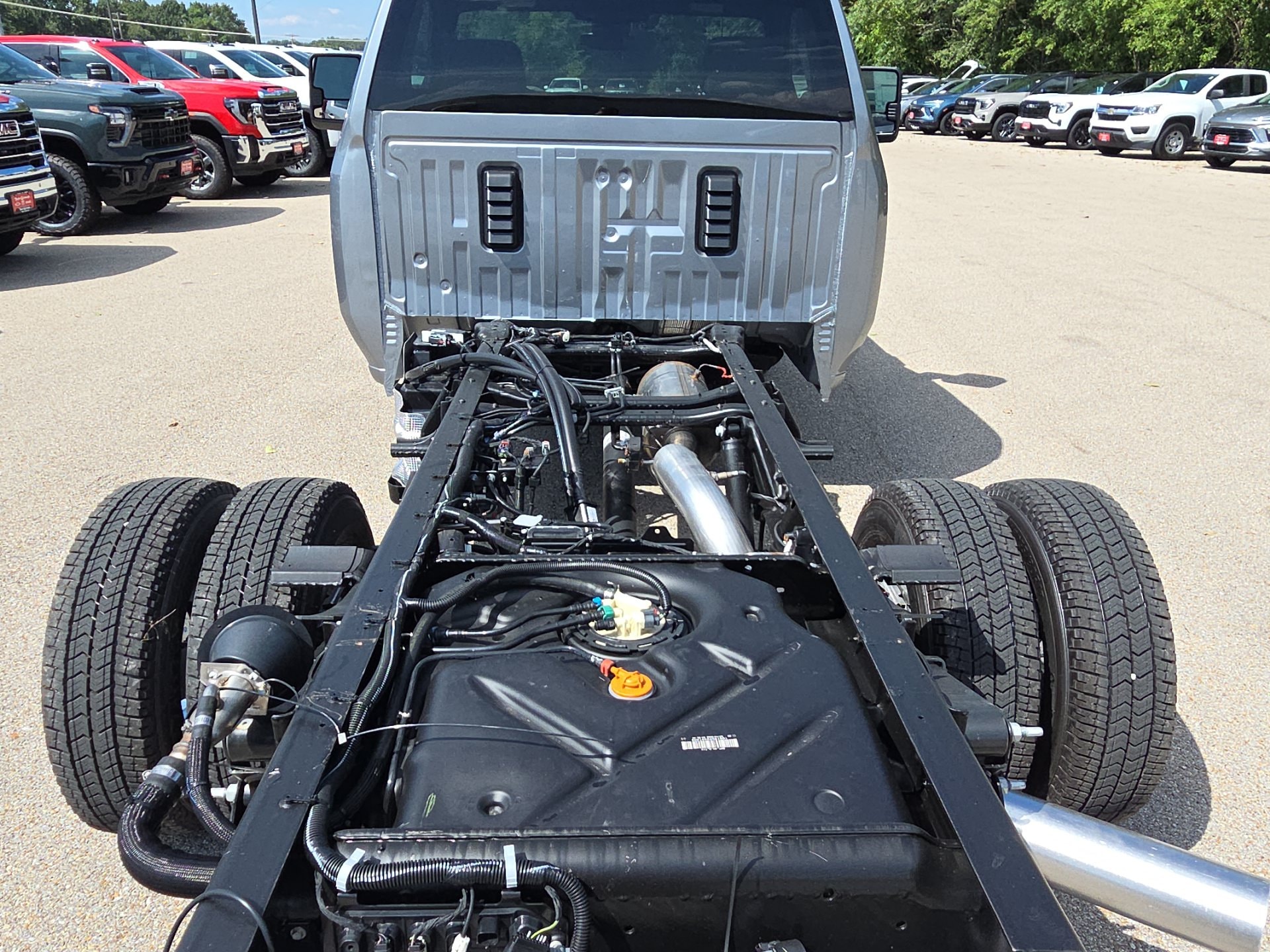 2026 GMC Sierra 3500 Chassis Cab SLE - Photo 8