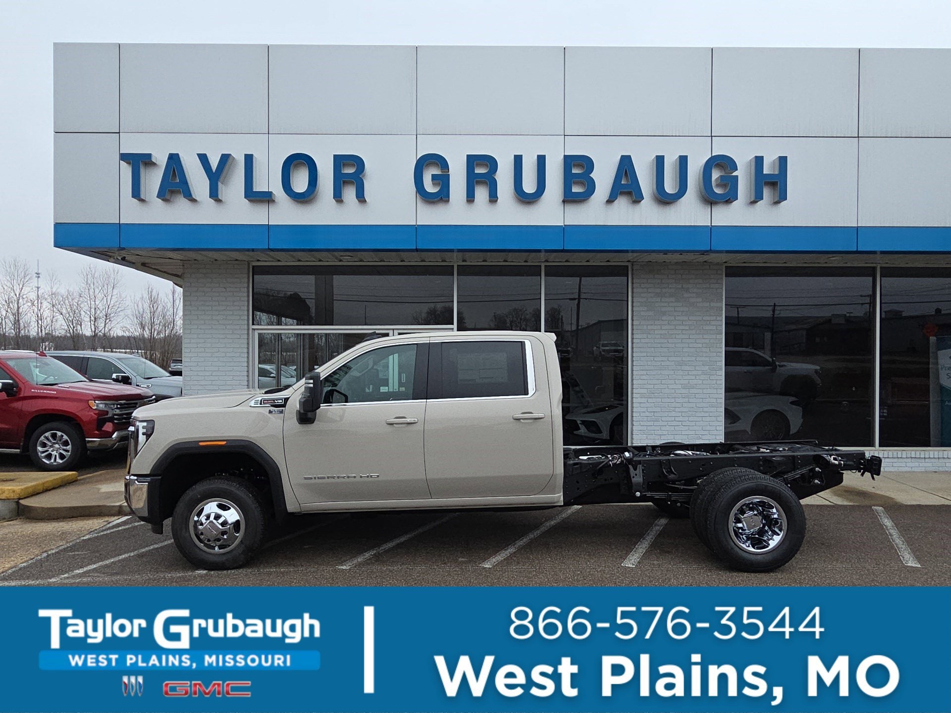 2026 GMC Sierra 3500HD Chassis SLE Crew Cab 4WD