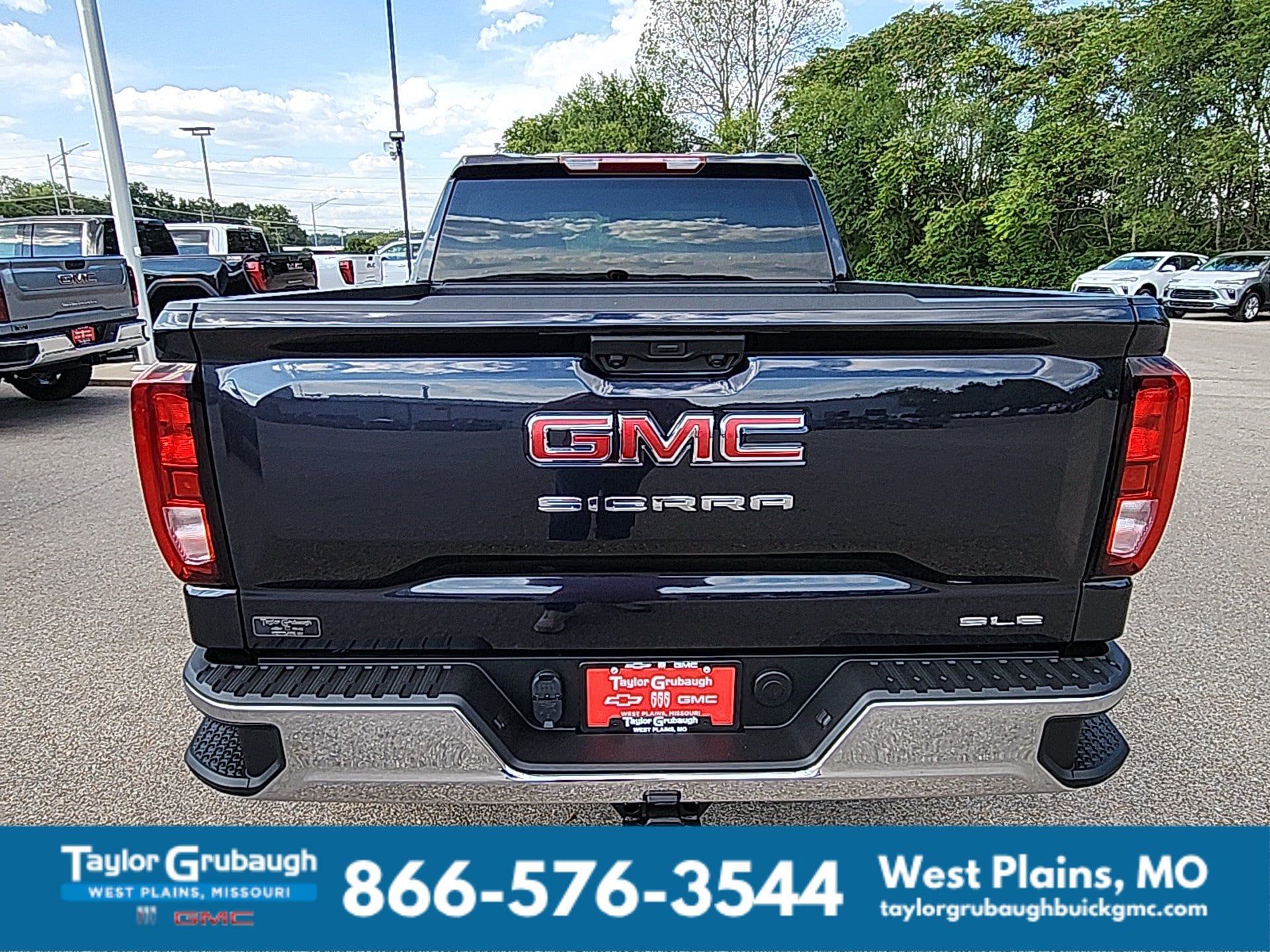 2026 GMC Sierra 1500 SLE - Photo 8