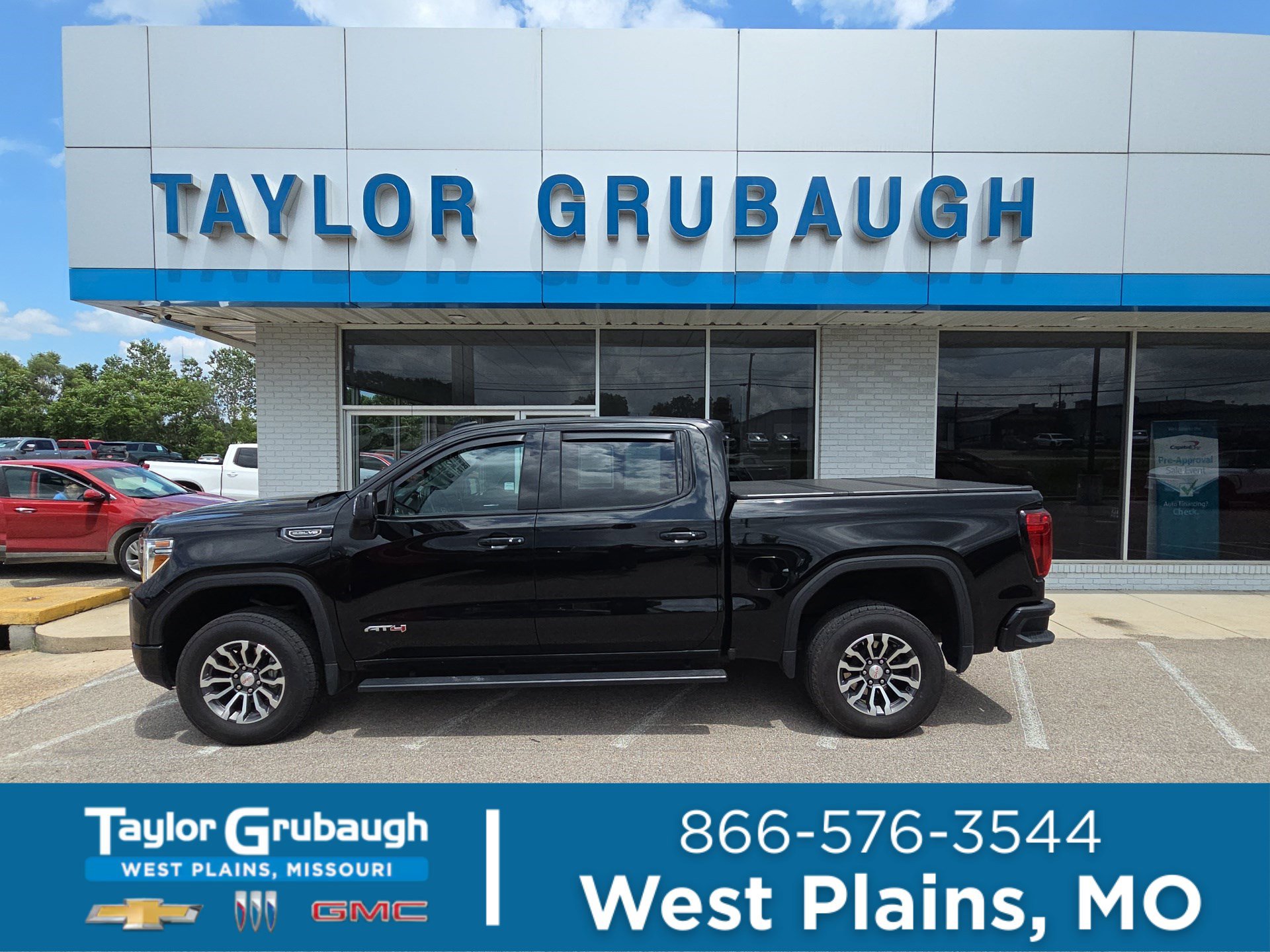 2021 GMC Sierra 1500 AT4 Crew Cab 4WD