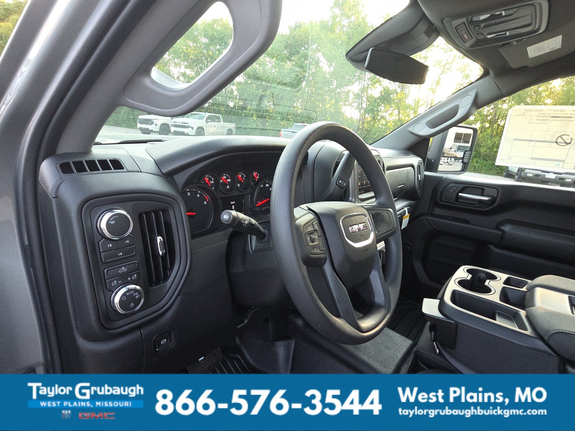 2026 GMC Sierra 3500HD Pro - Photo 15