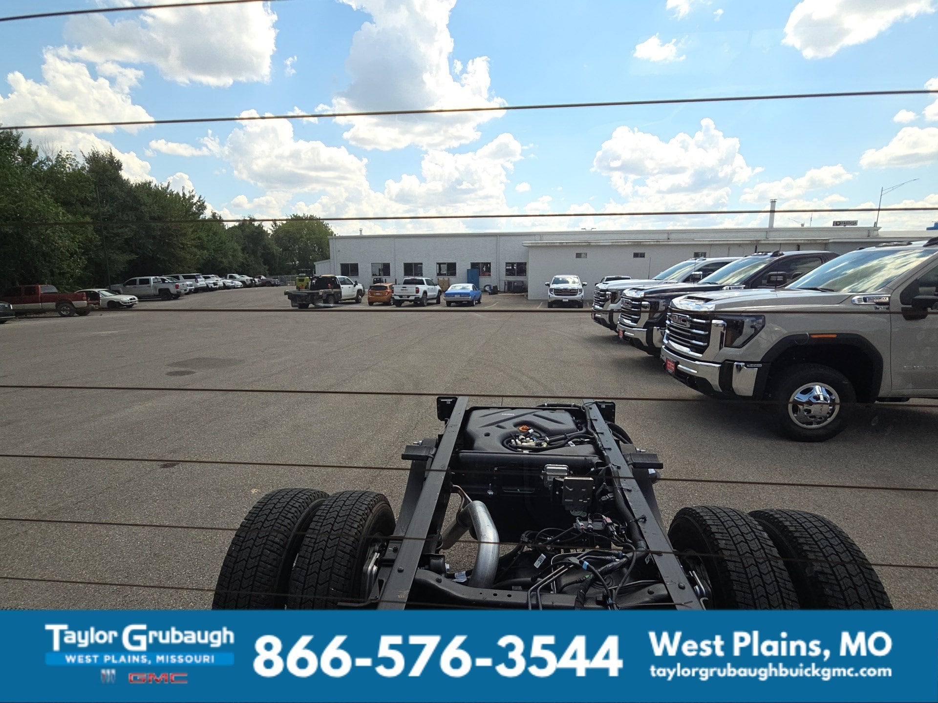 2026 GMC Sierra 3500 Chassis Cab SLE - Photo 26