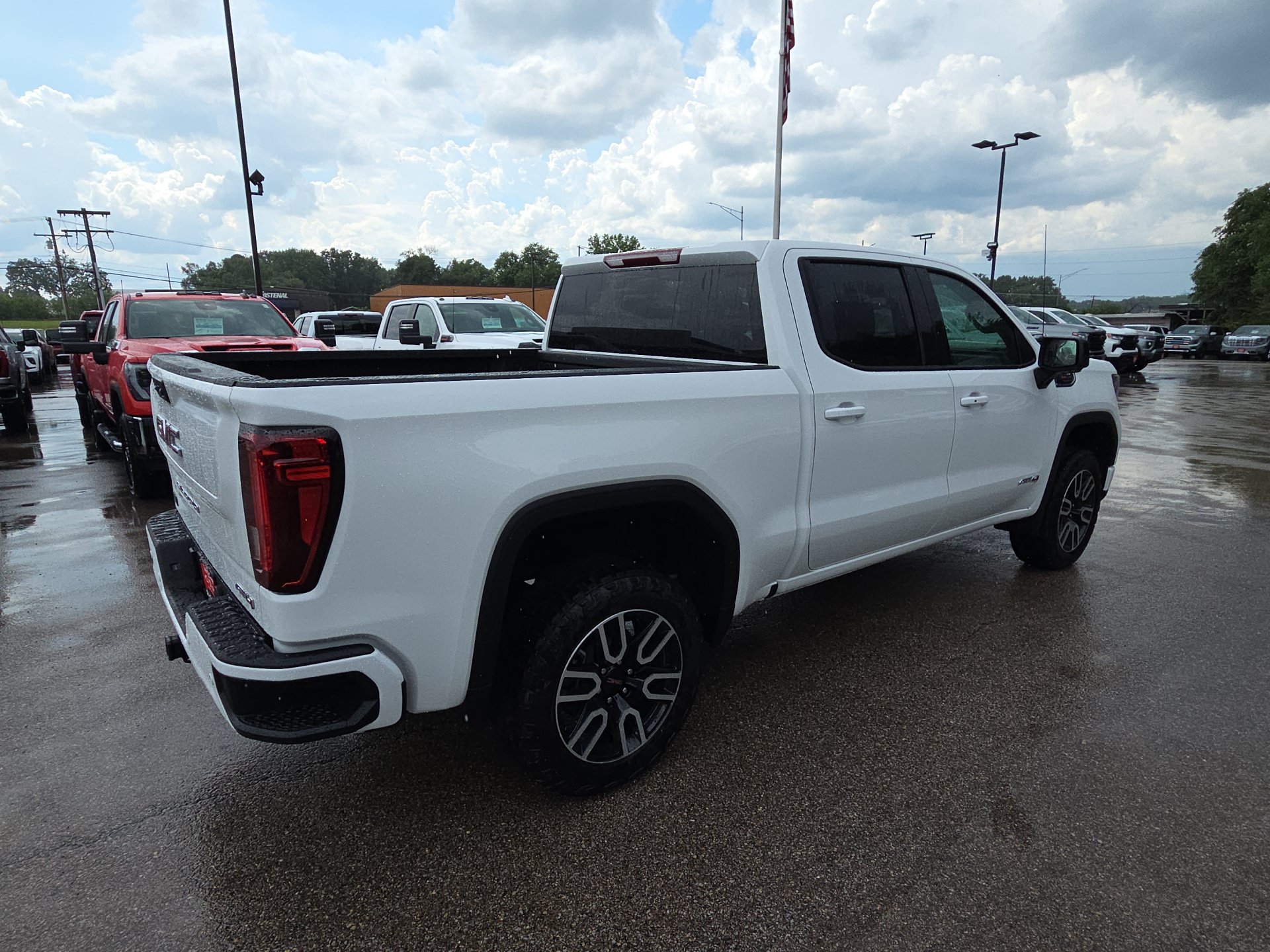 2026 GMC Sierra 1500 AT4 - Photo 10