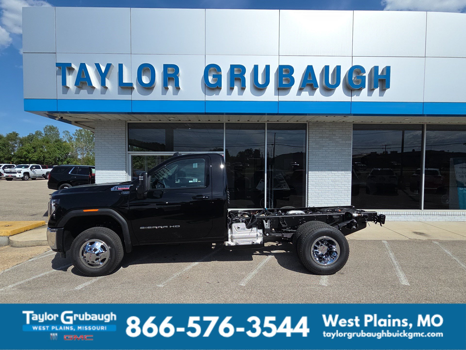 Onyx Black 2026 GMC Sierra 3500HD Chassis Pickup Truck Four-Wheel Drive Automatic