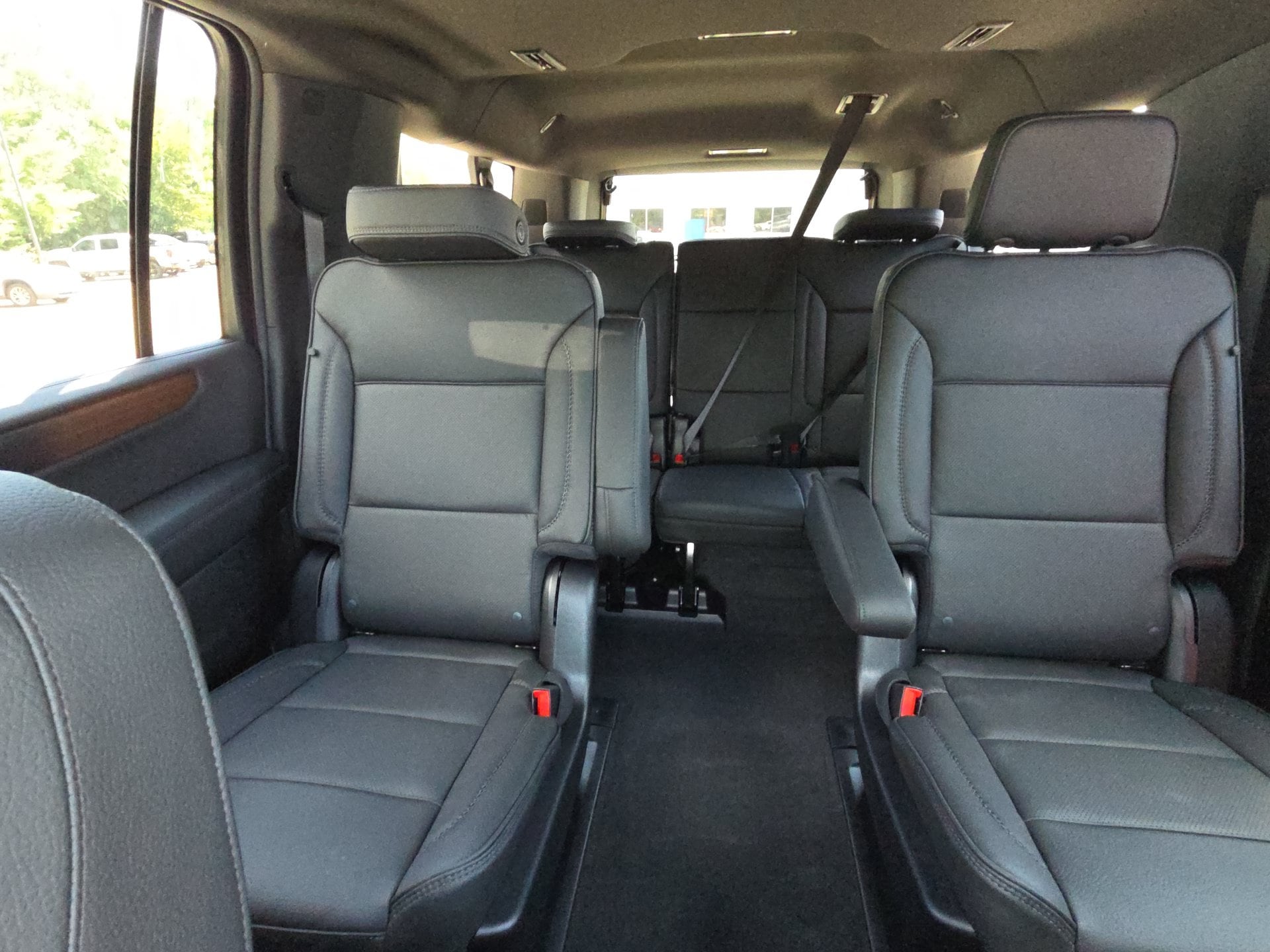 2026 GMC Yukon XL Denali - Photo 25
