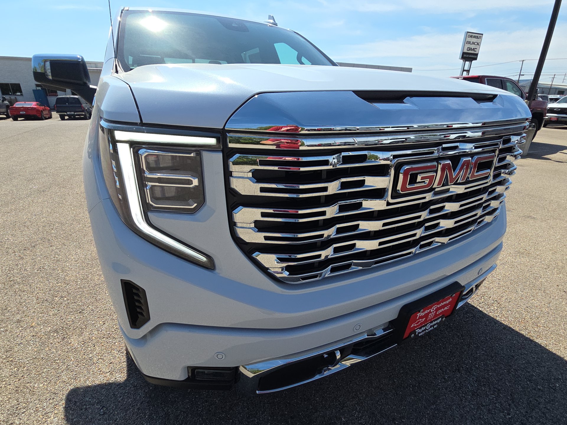 2026 GMC Sierra 1500 Denali - Photo 13