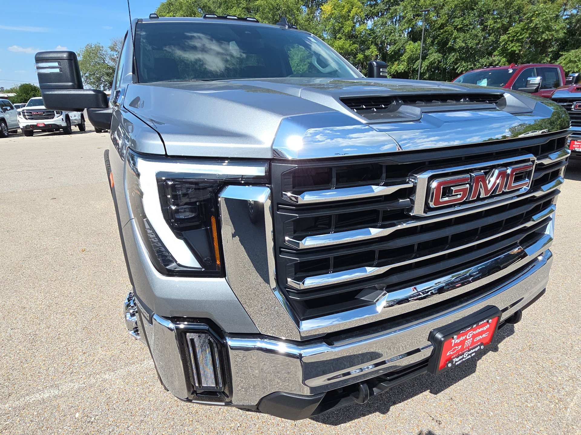 2026 GMC Sierra 3500 Chassis Cab SLE - Photo 11