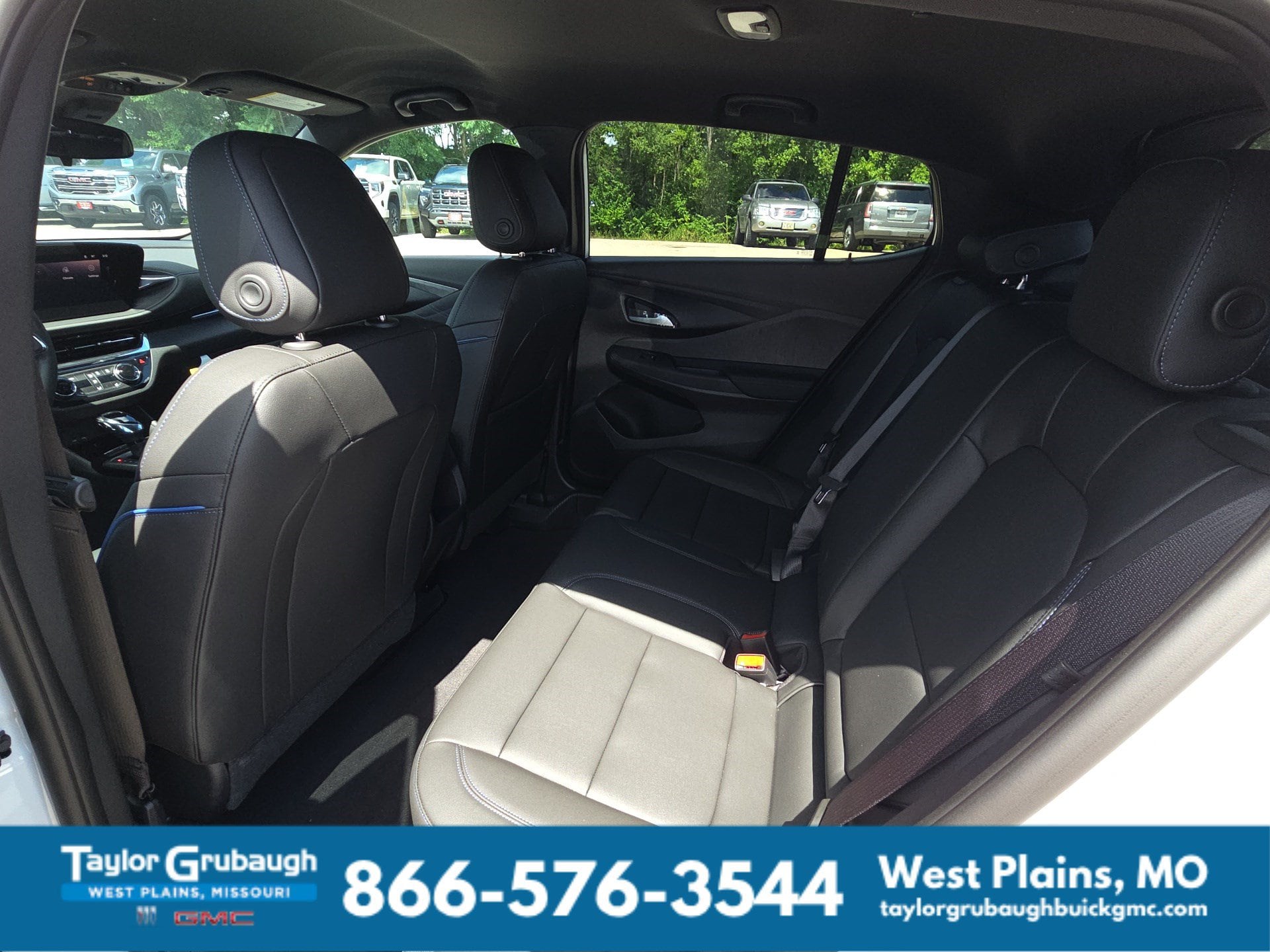 2026 Buick Envista Sport Touring - Photo 28