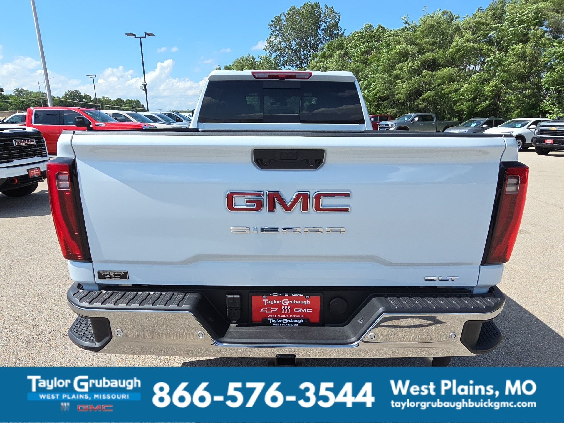 2026 GMC Sierra 3500HD SLT - Photo 8