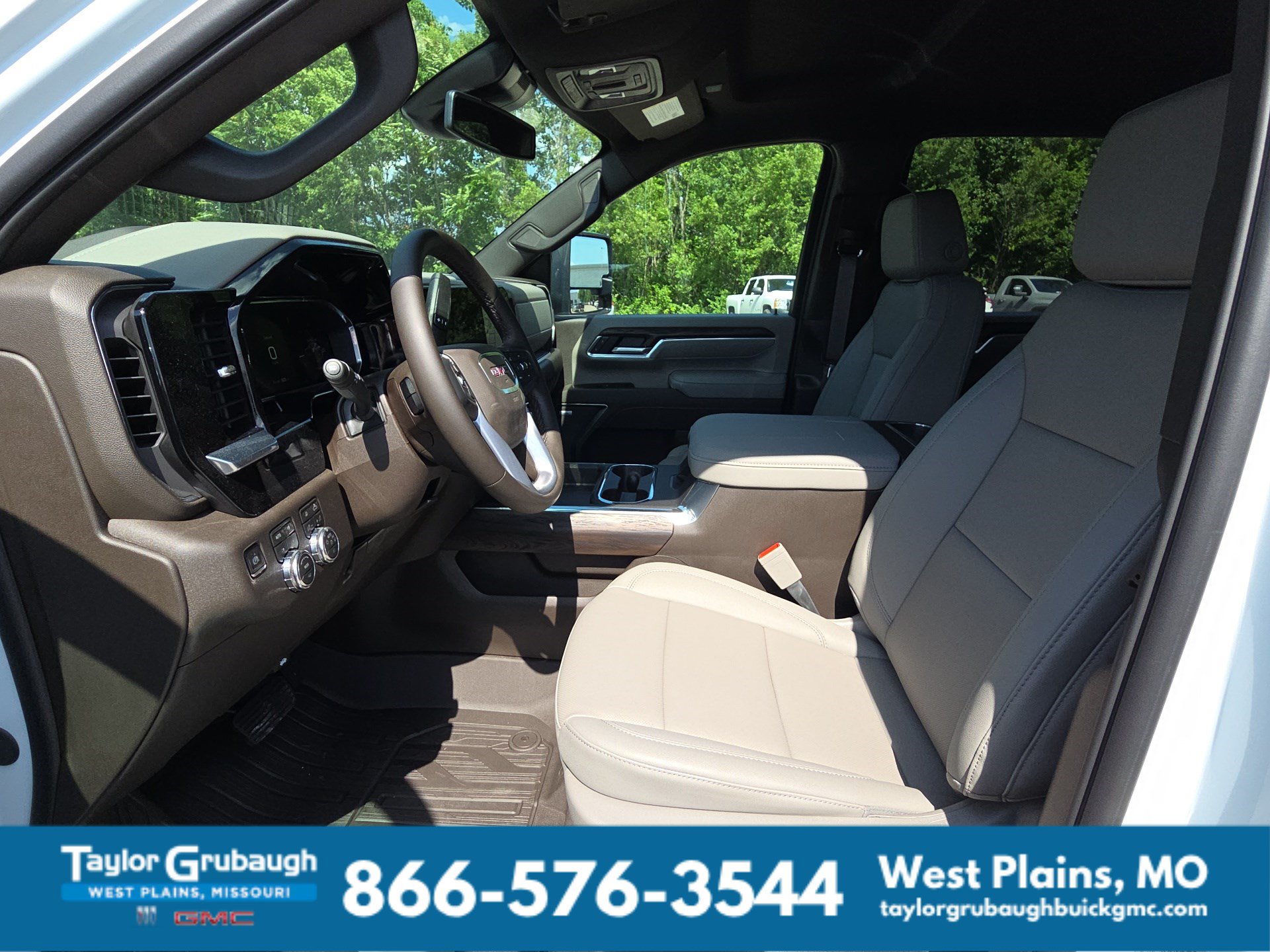 2026 GMC Sierra 3500HD SLT - Photo 17