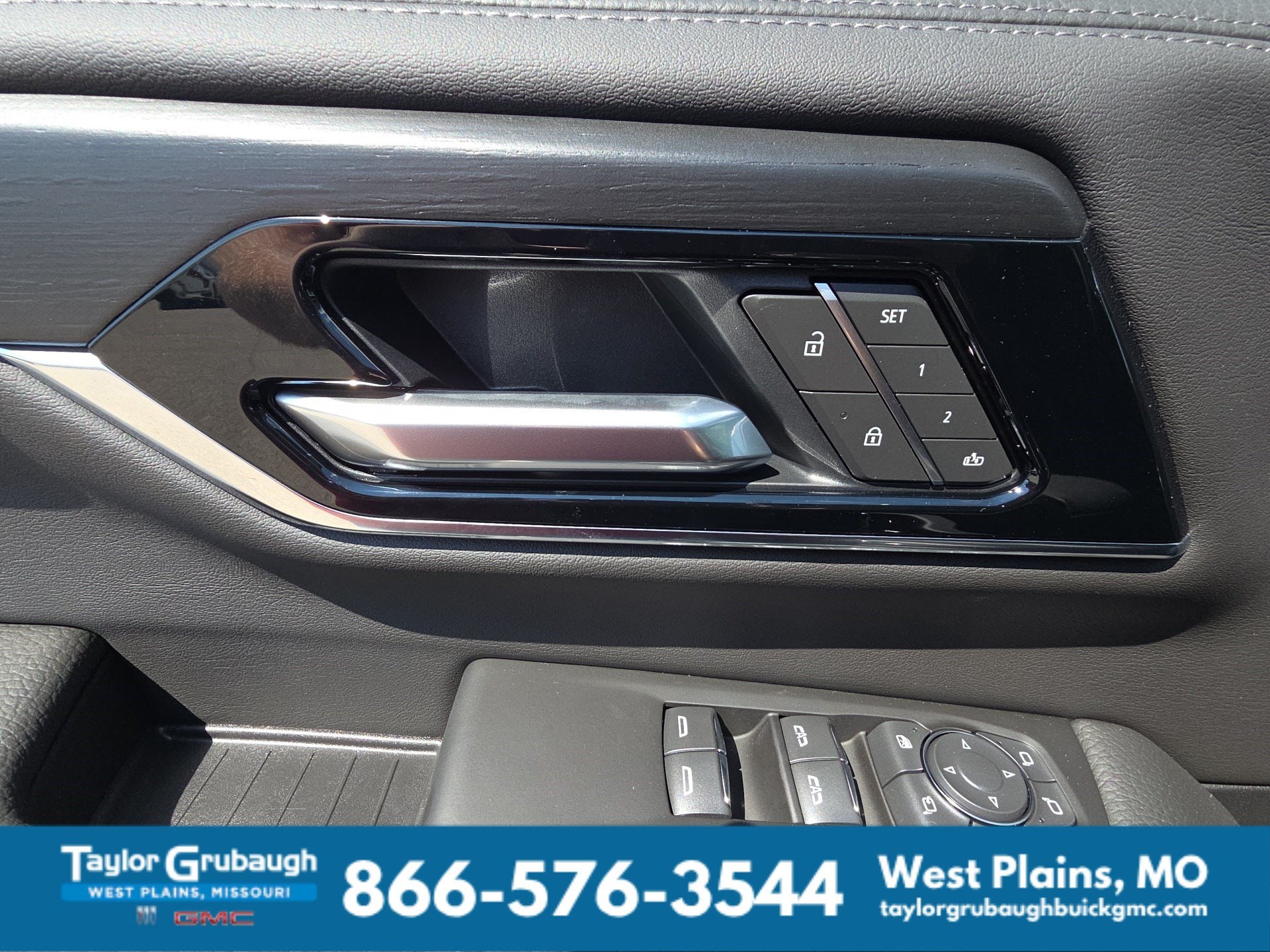 2026 GMC Yukon XL Denali - Photo 13