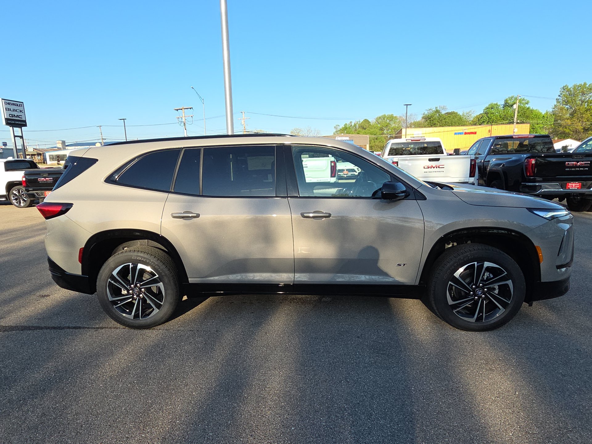 2026 Buick Enclave Sport Touring - Photo 9
