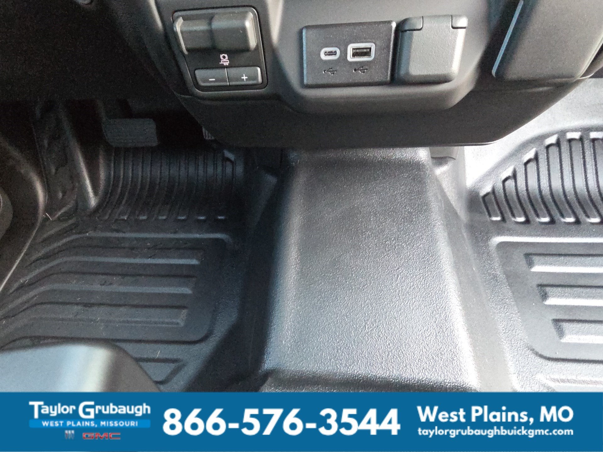 2026 GMC Sierra 3500HD Pro - Photo 29
