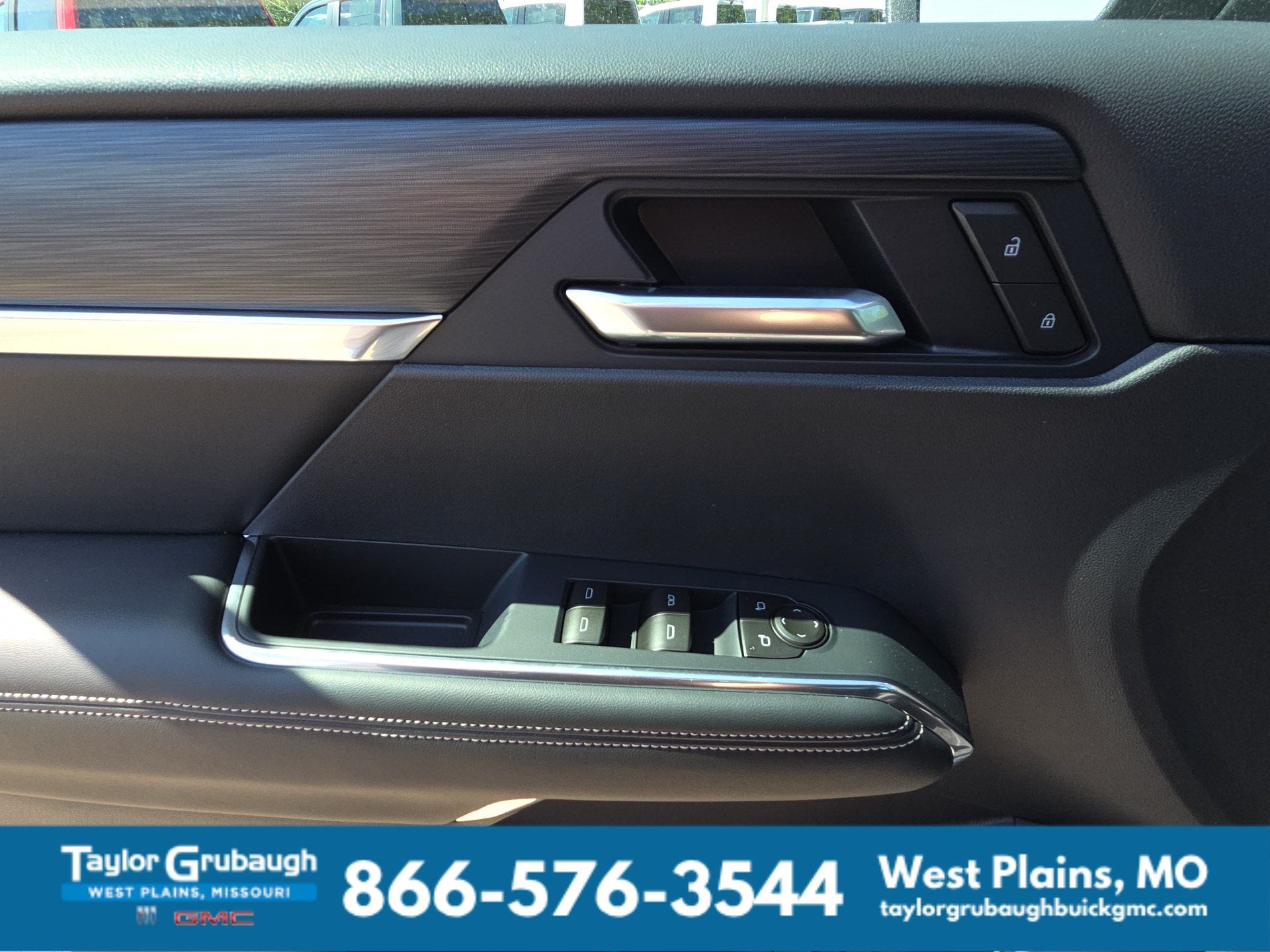 2026 GMC Acadia Elevation - Photo 13