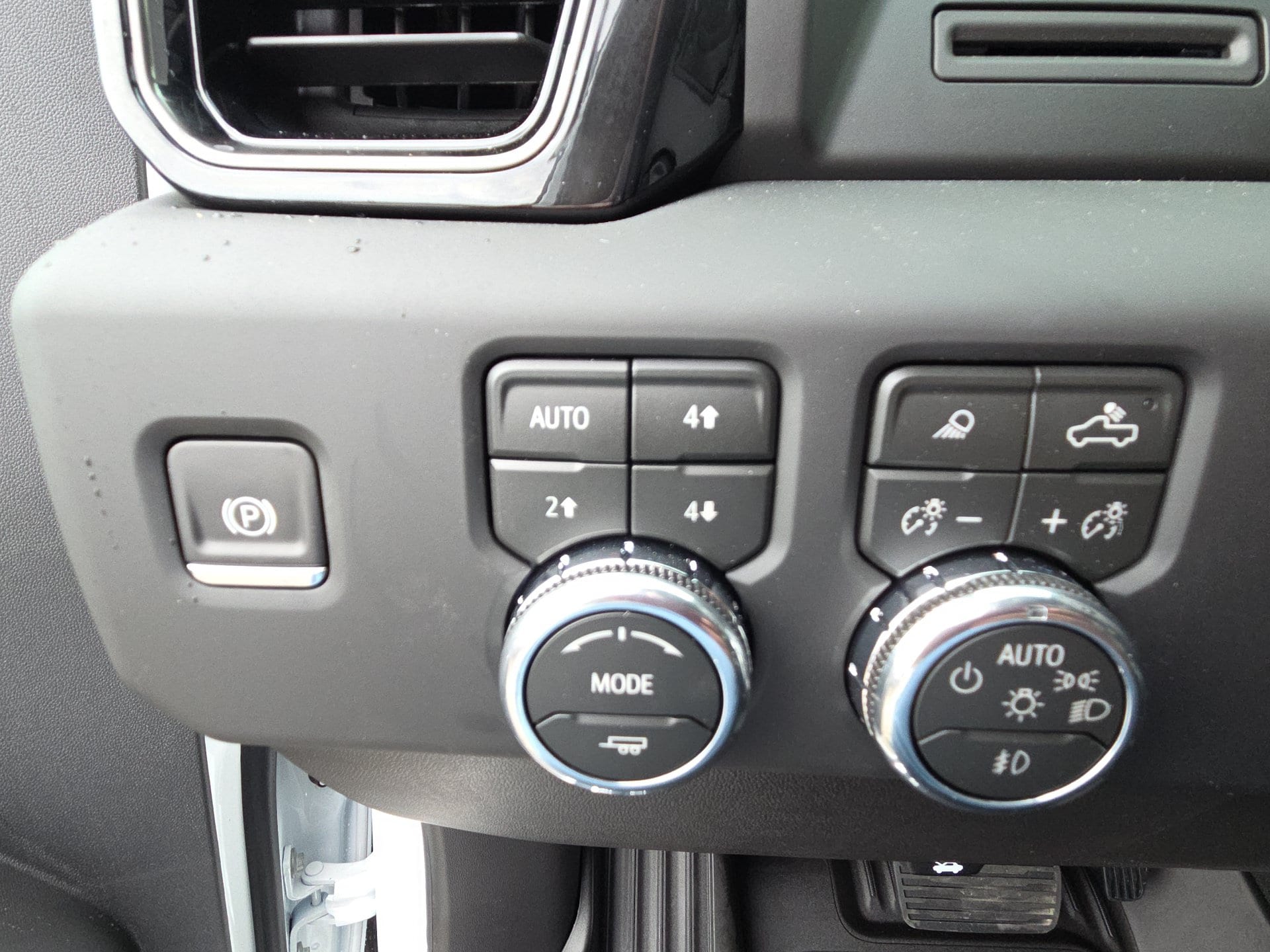 2026 GMC Sierra 1500 AT4 - Photo 22