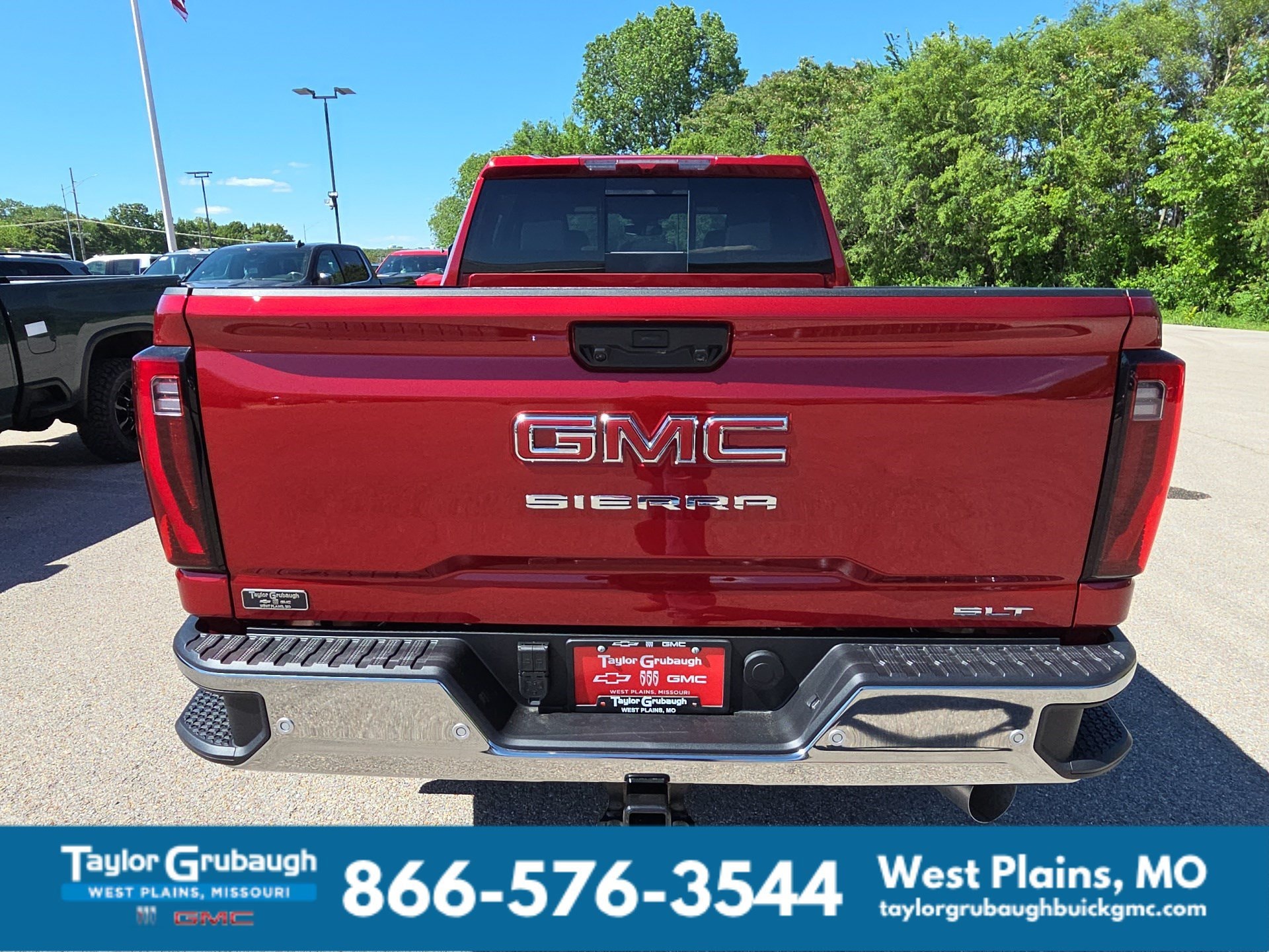 2026 GMC Sierra 3500HD SLT - Photo 8