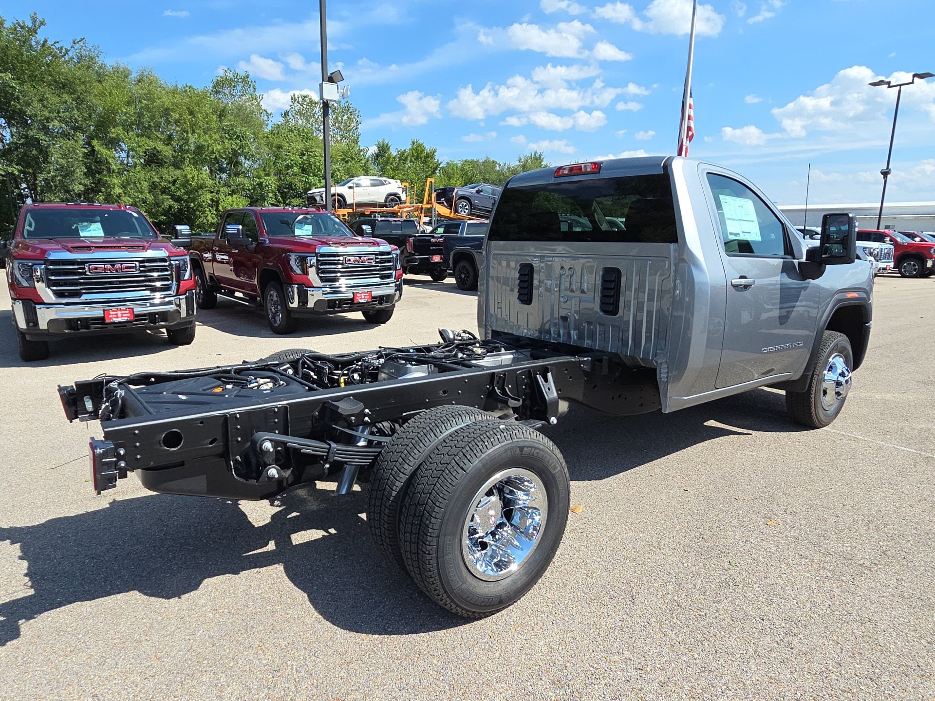 2026 GMC Sierra 3500 Chassis Cab SLE - Photo 8