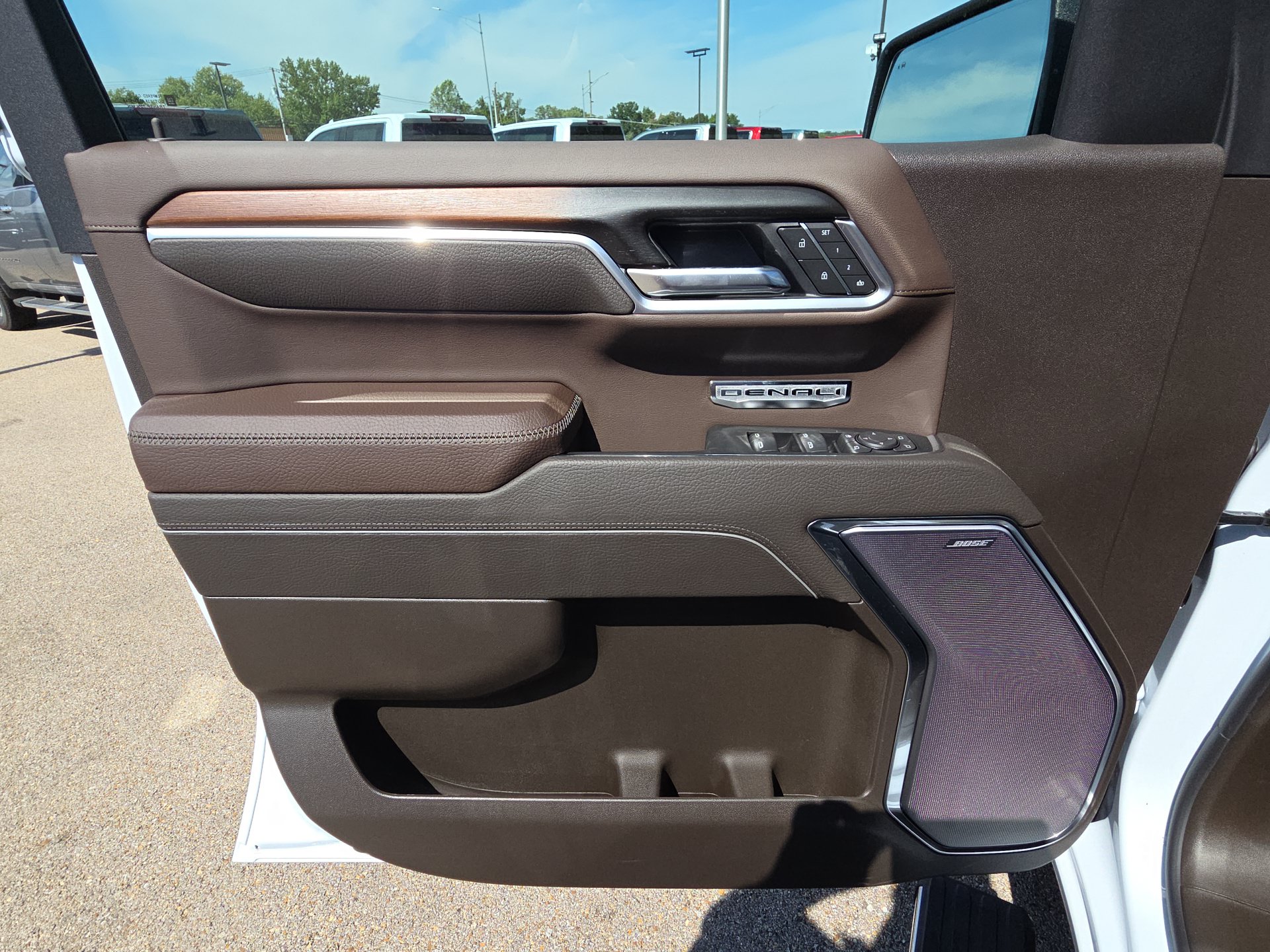 2026 GMC Sierra 1500 Denali - Photo 14
