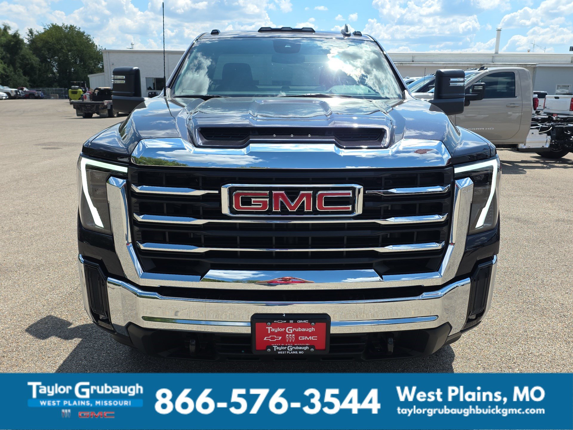 2026 GMC Sierra 3500 Chassis Cab SLE - Photo 3