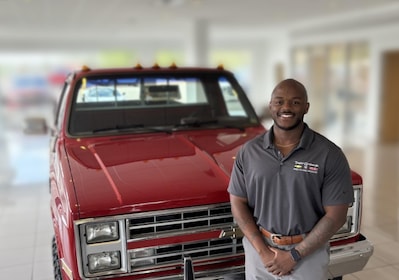 Staff member MALIK WILLIAMS from ID_8d2c0e