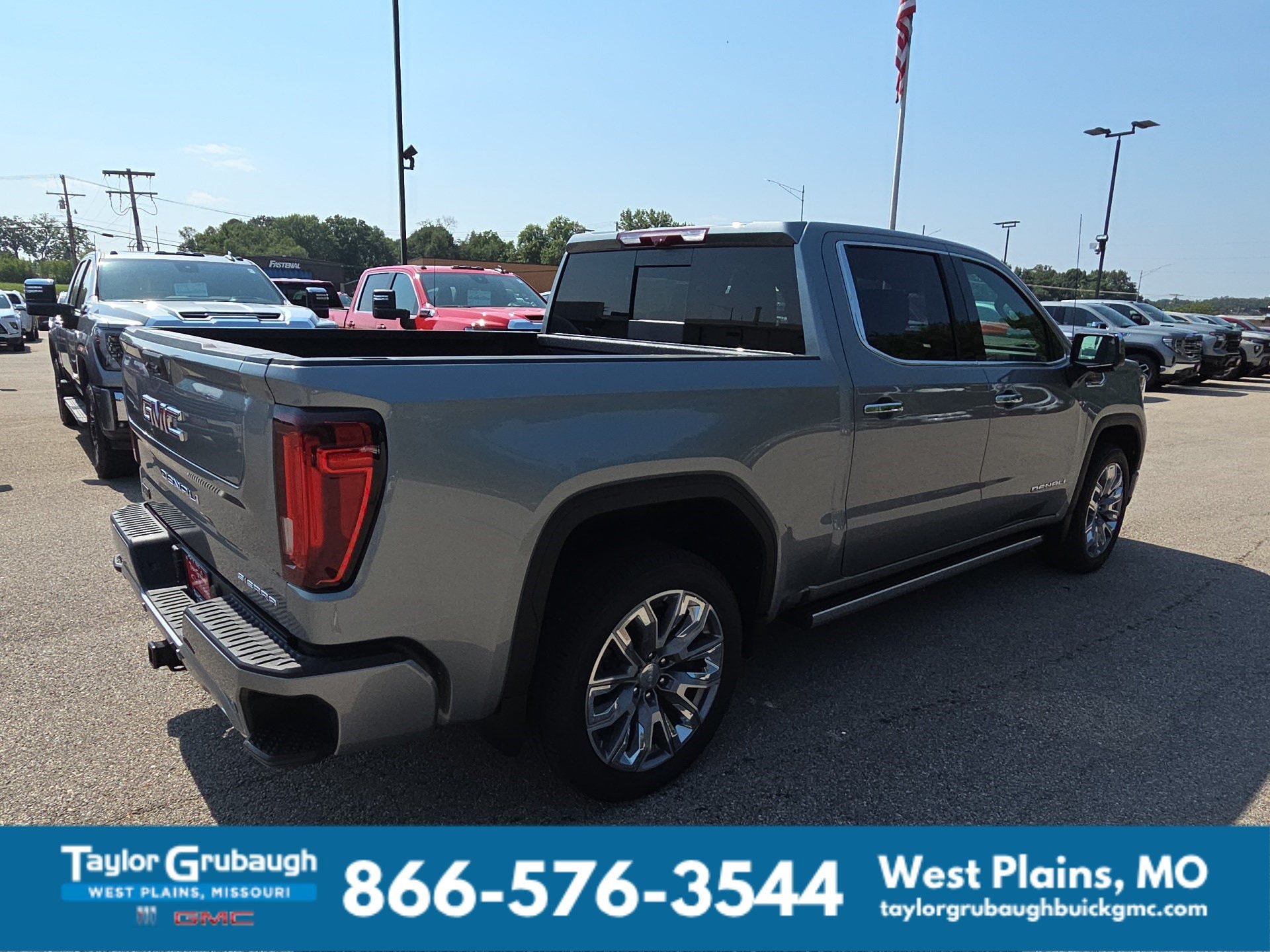 2026 GMC Sierra 1500 Denali - Photo 10