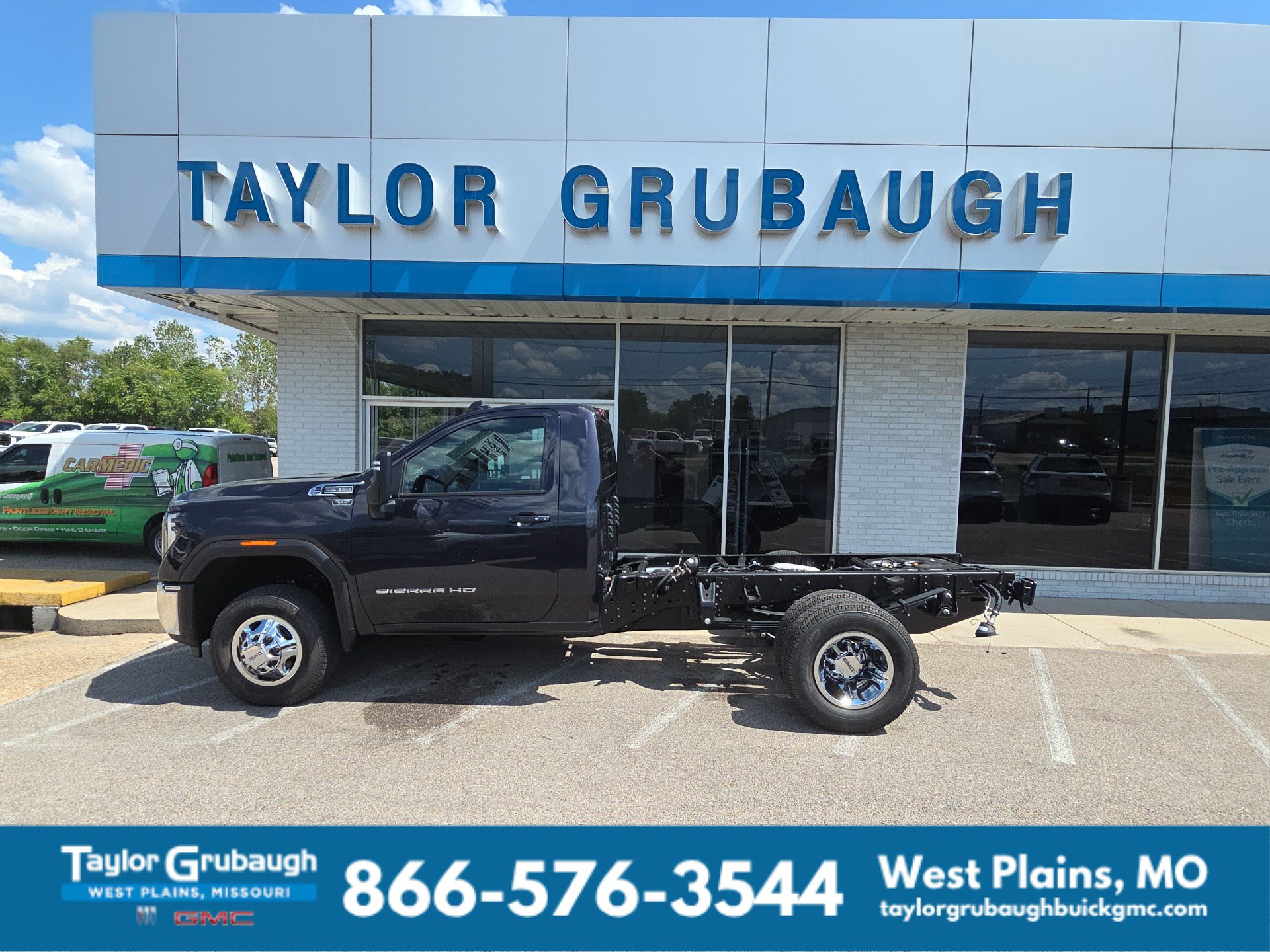 GMC Sierra 3500 HD Chassis Cab