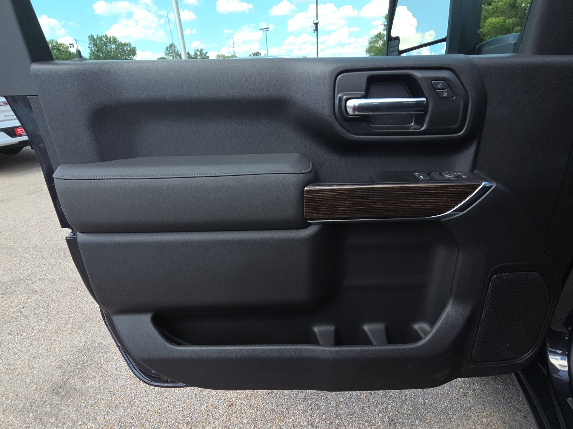 2026 GMC Sierra 3500 Chassis Cab SLE - Photo 13
