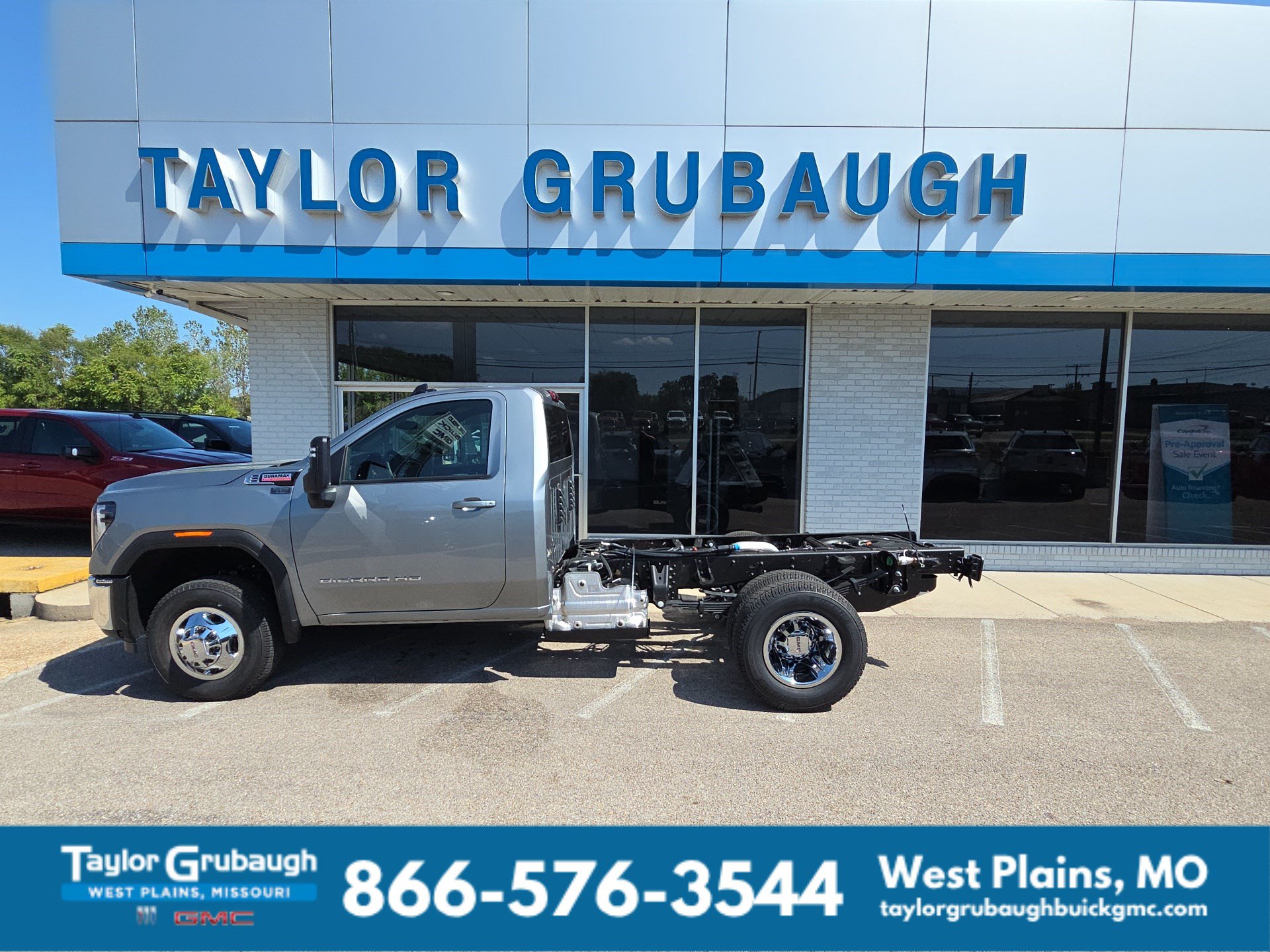 Sterling Metallic 2026 GMC Sierra 3500HD Chassis Pickup Truck Four-Wheel Drive Automatic