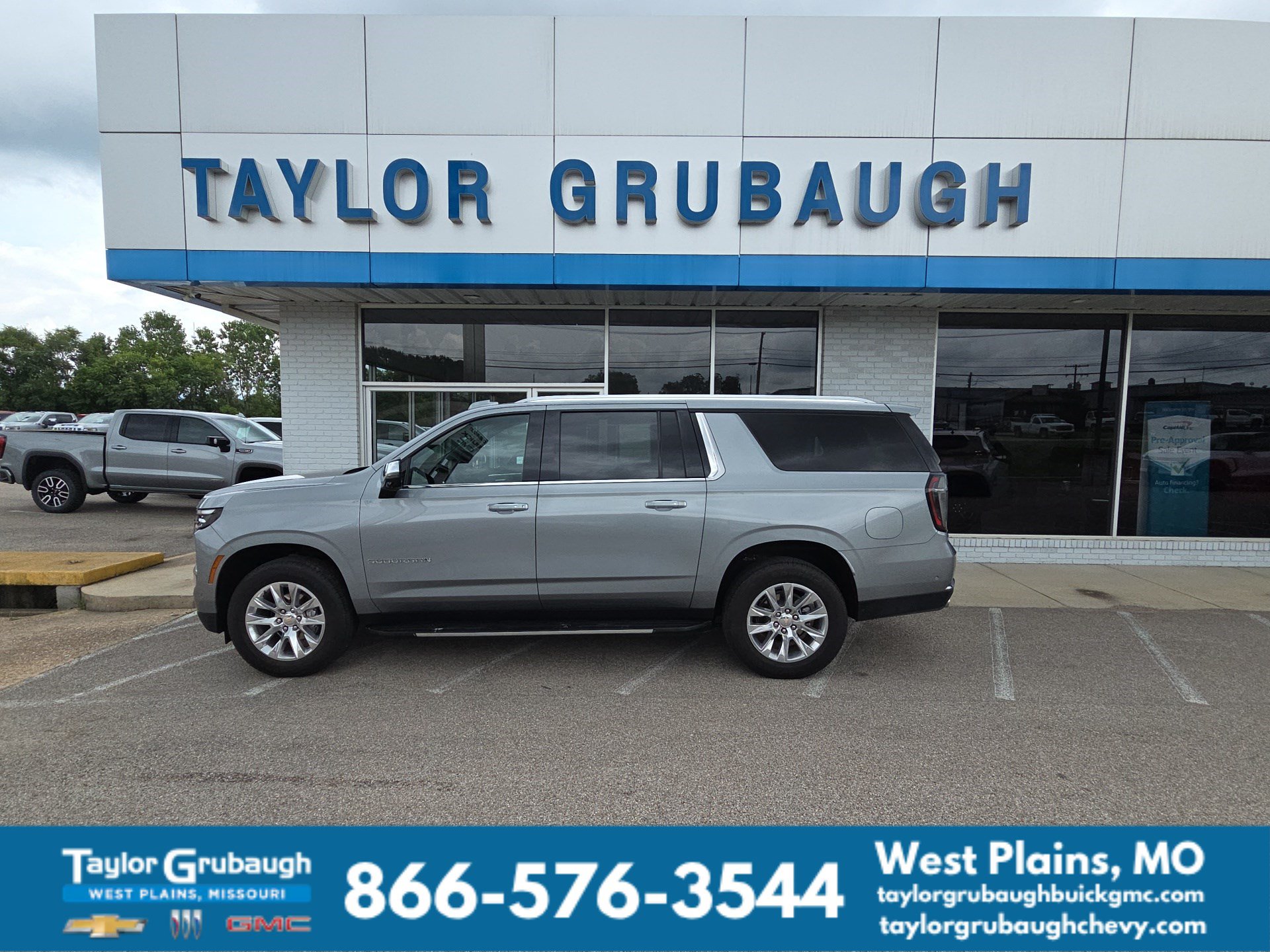 Sterling Gray Metallic 2025 Chevrolet Suburban SUV / Crossover Four-Wheel Drive Automatic