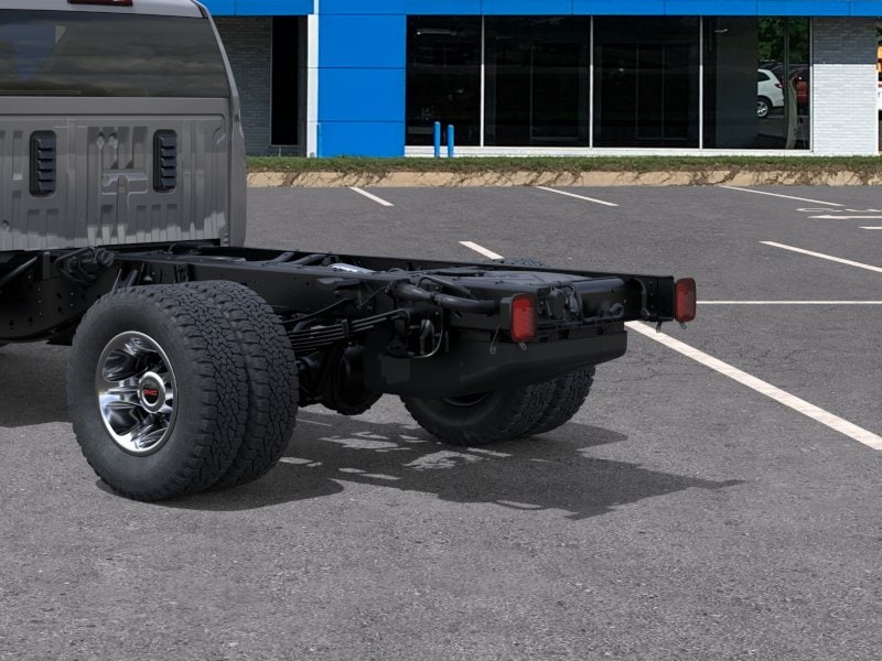 2026 GMC Sierra 3500 Chassis Cab SLE - Photo 38