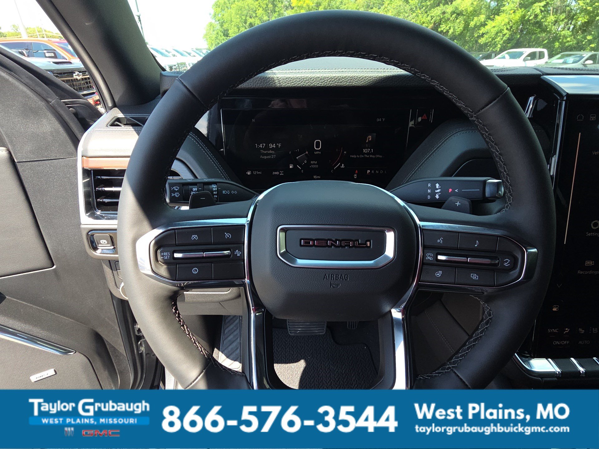 2026 GMC Yukon XL Denali - Photo 17