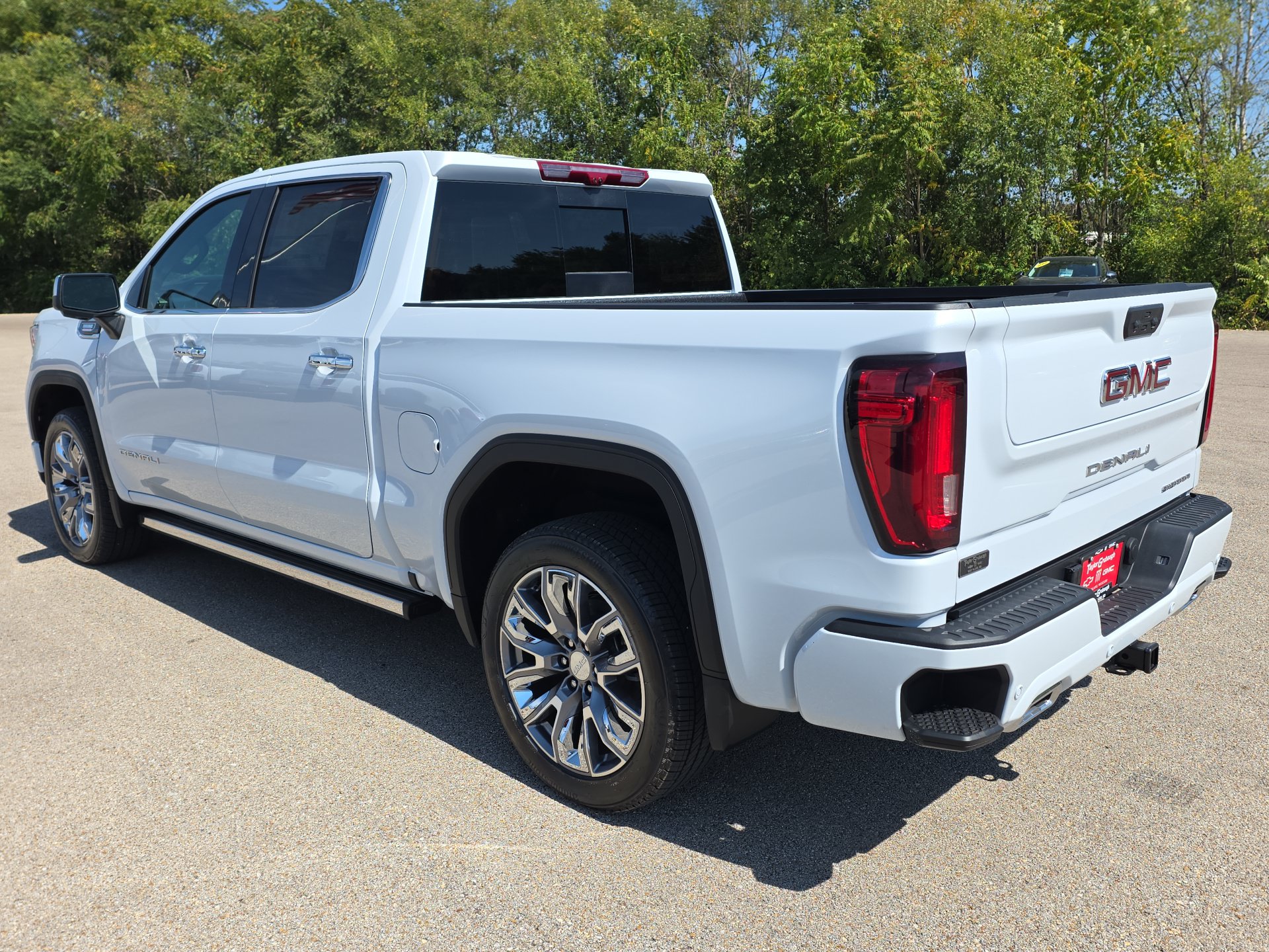 2026 GMC Sierra 1500 Denali - Photo 6