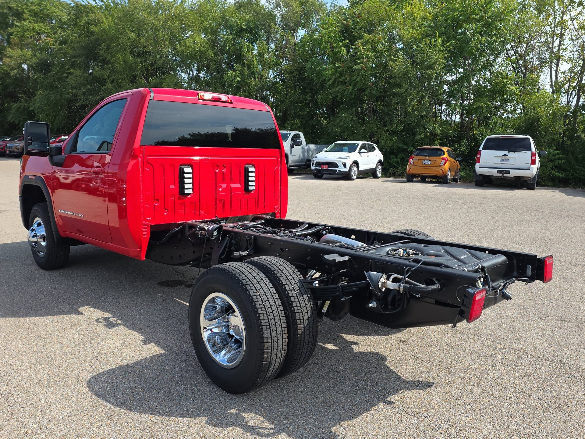2026 GMC Sierra 3500 Chassis Cab SLE - Photo 6